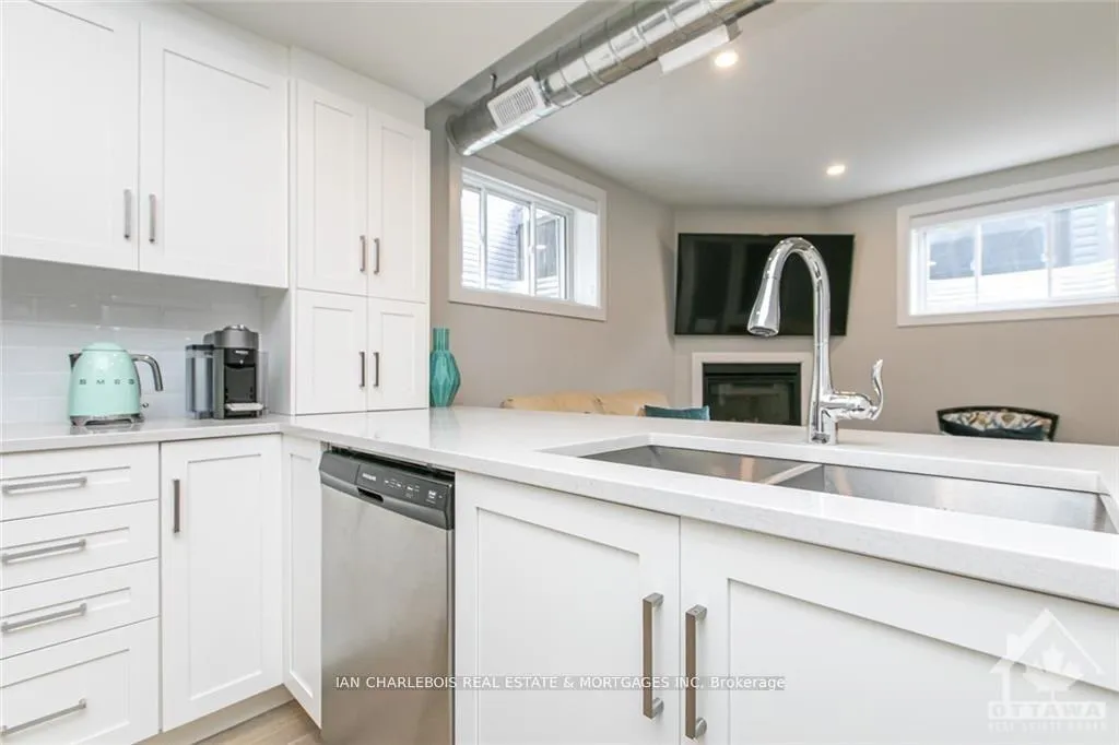 Photo 8 of Unit C, 846 Rockson Crescent, Ottawa, Stittsville (South) — HOMEH