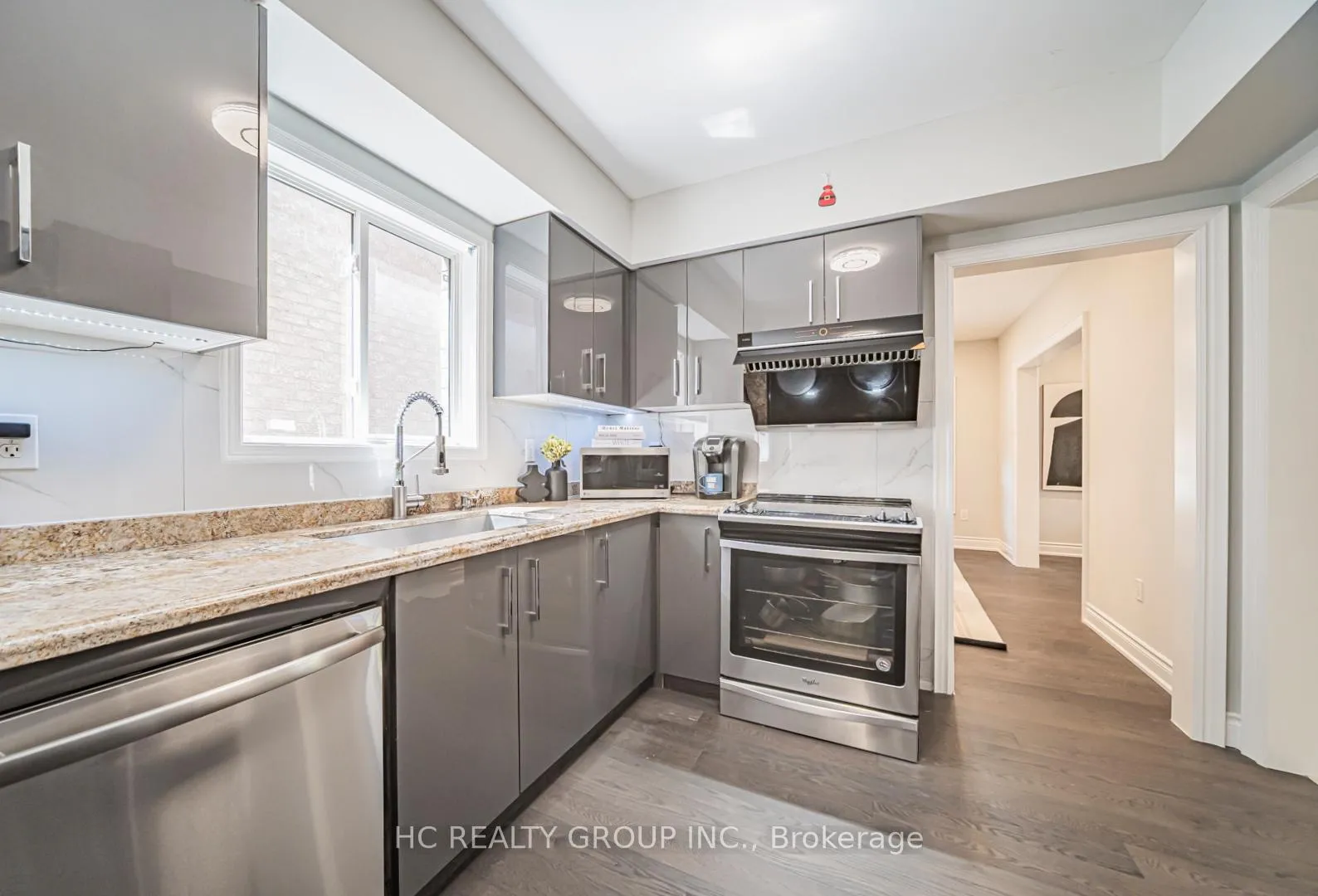Photo 17 of 483 Menczel Crescent, Newmarket, Summerhill Estates — HOMEH