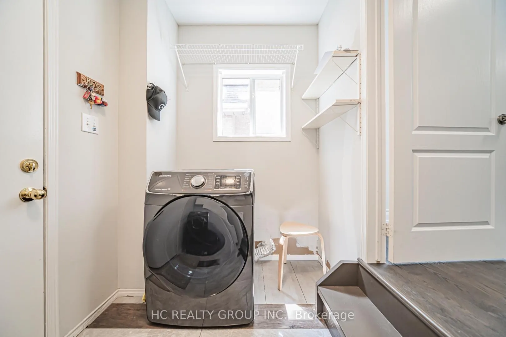 Photo 25 of 483 Menczel Crescent, Newmarket, Summerhill Estates — HOMEH
