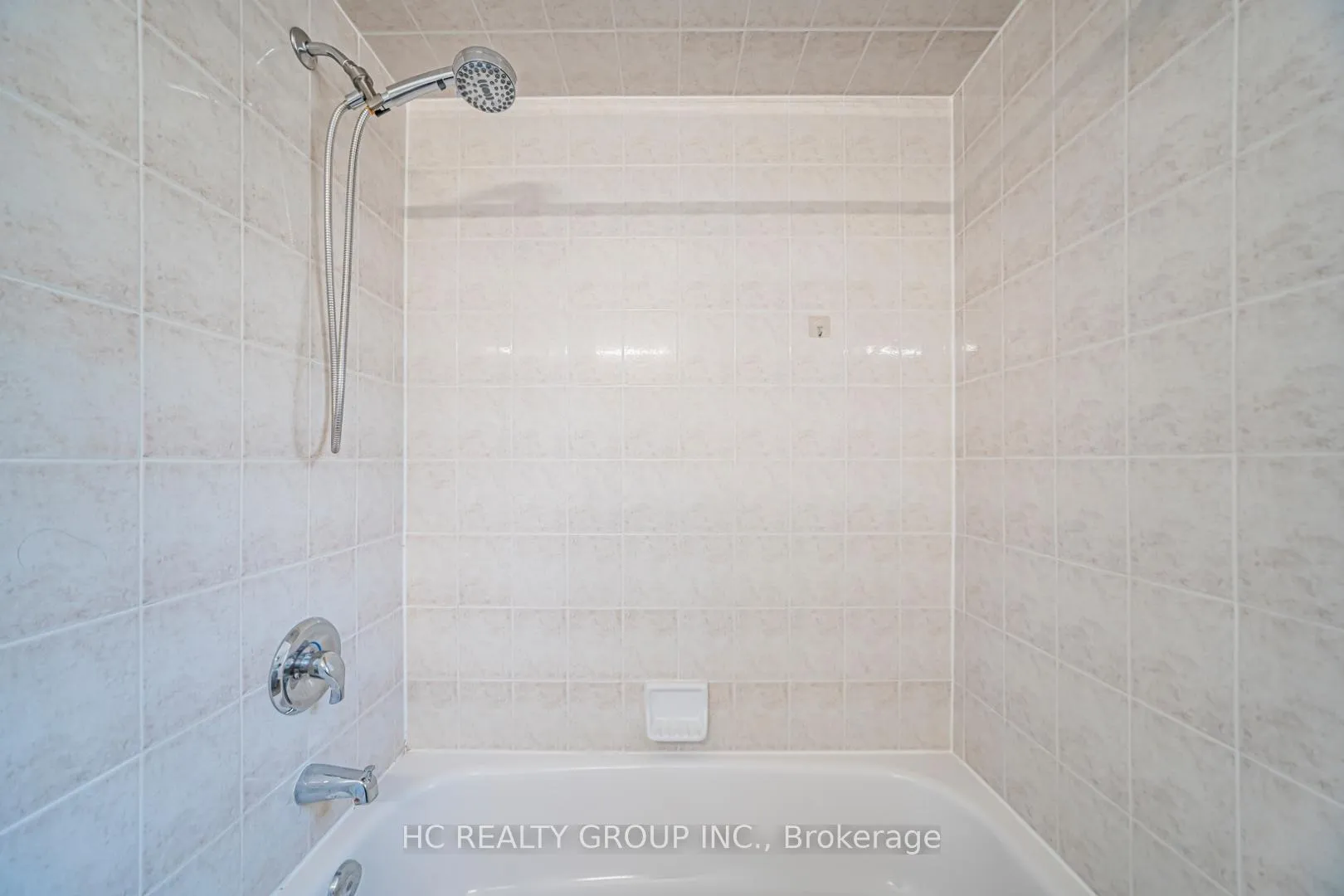 Photo 41 of 483 Menczel Crescent, Newmarket, Summerhill Estates — HOMEH