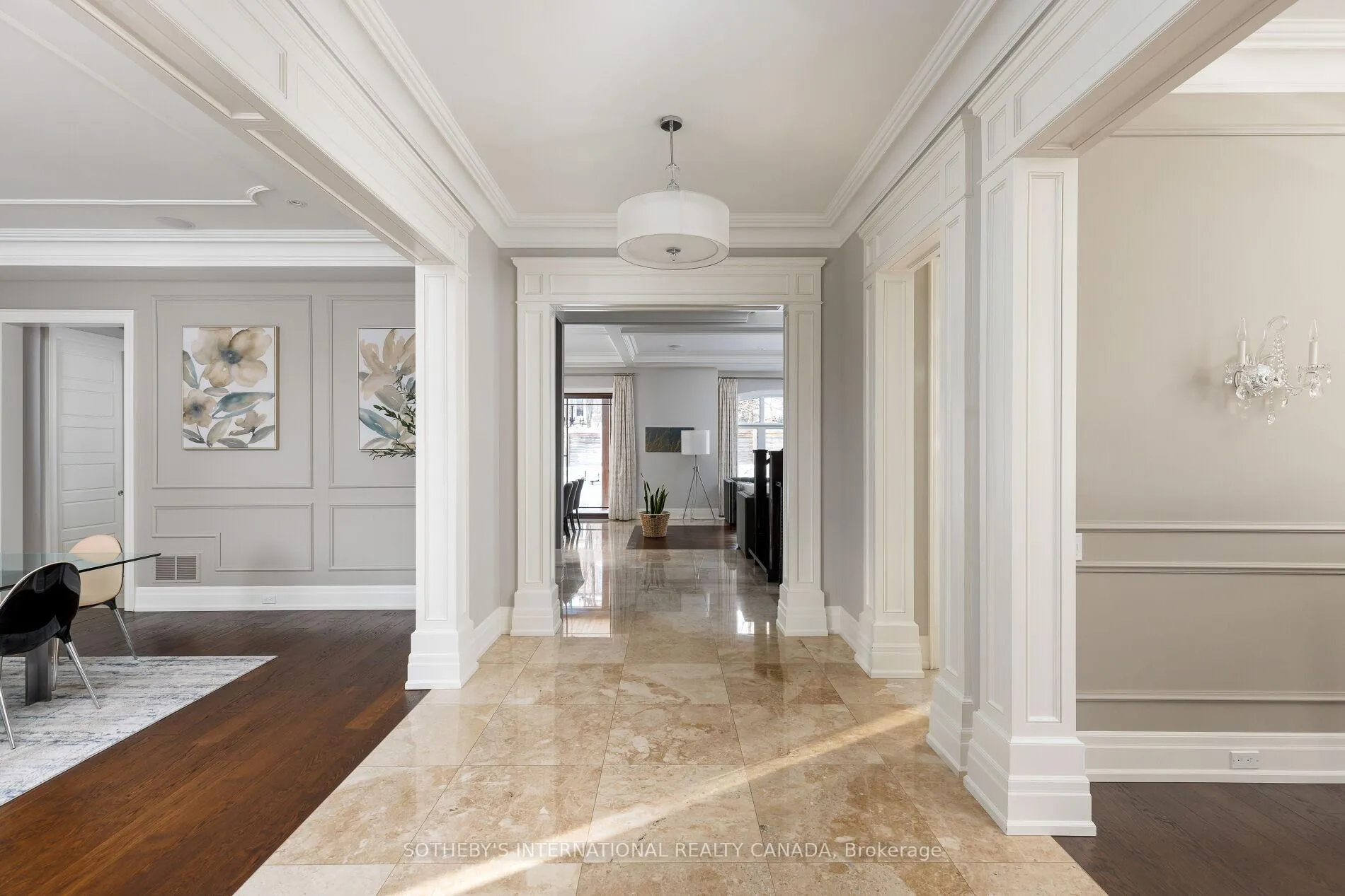 Photo 5 of 6 Weller Crescent, Vaughan, Maple — HOMEH