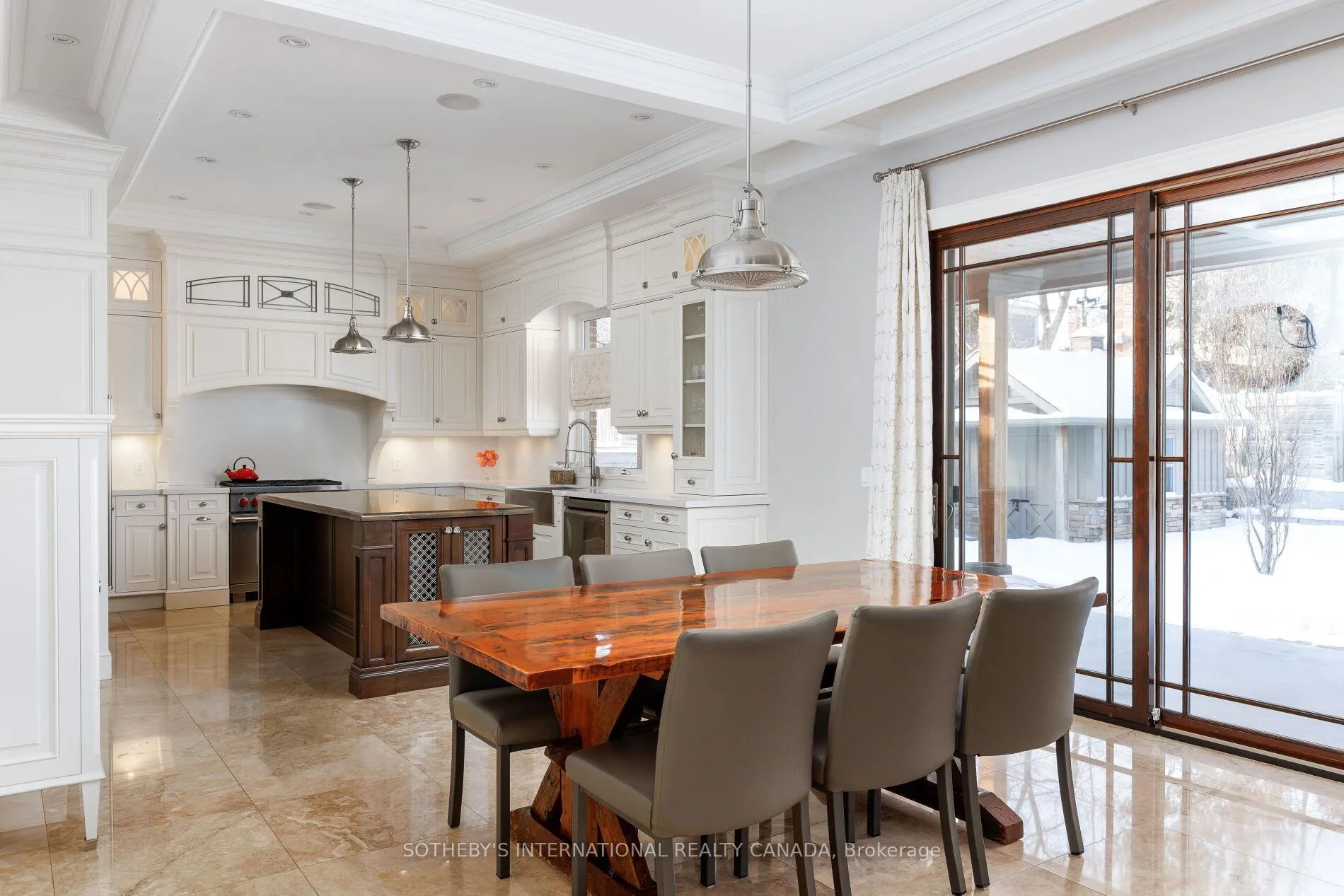 Photo 13 of 6 Weller Crescent, Vaughan, Maple — HOMEH