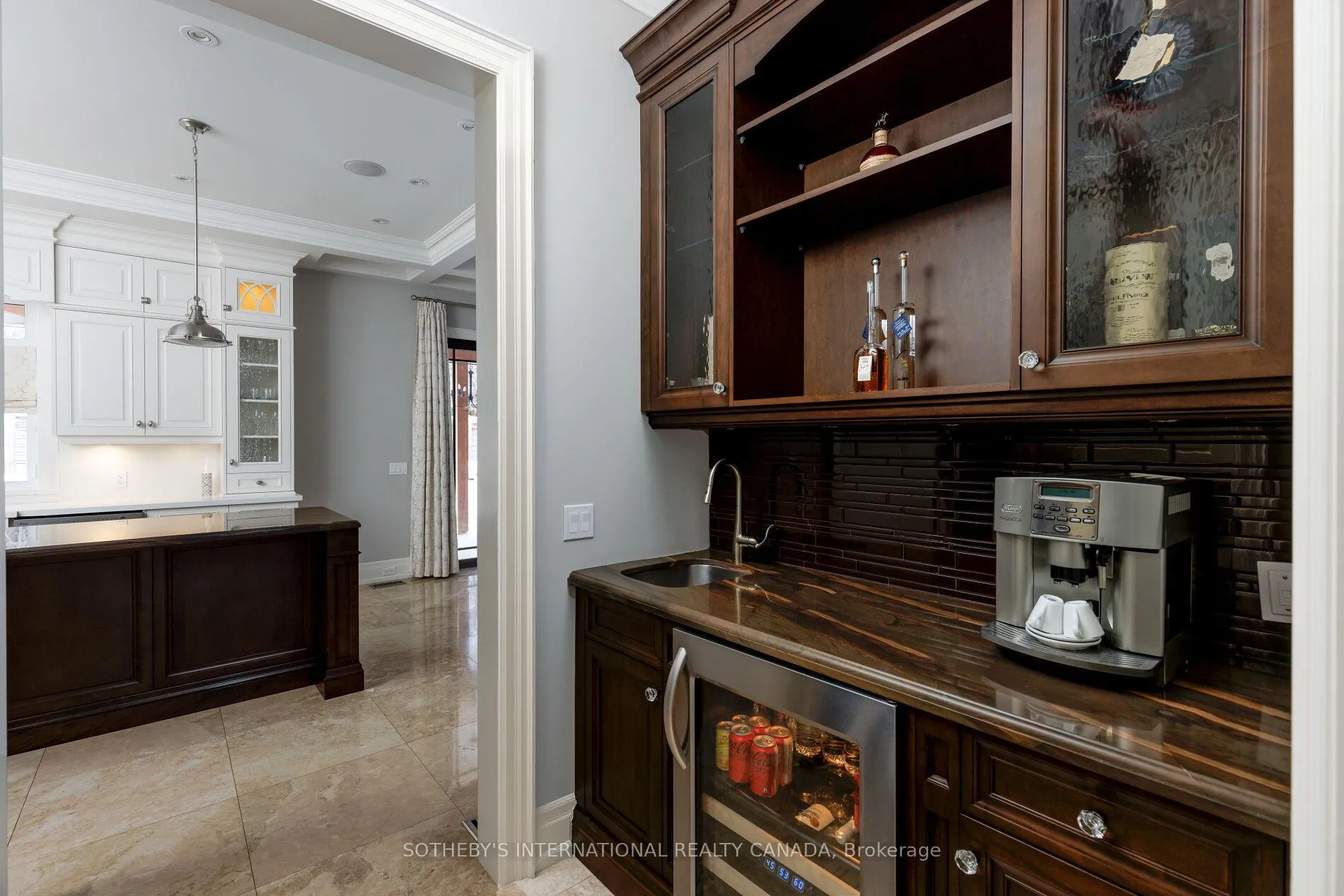 Photo 15 of 6 Weller Crescent, Vaughan, Maple — HOMEH