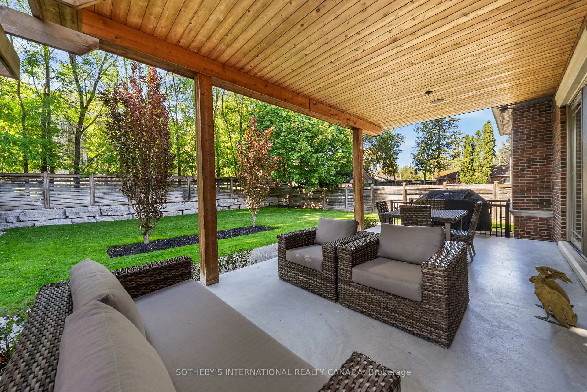 Photo 17 of 6 Weller Crescent, Vaughan, Maple — HOMEH