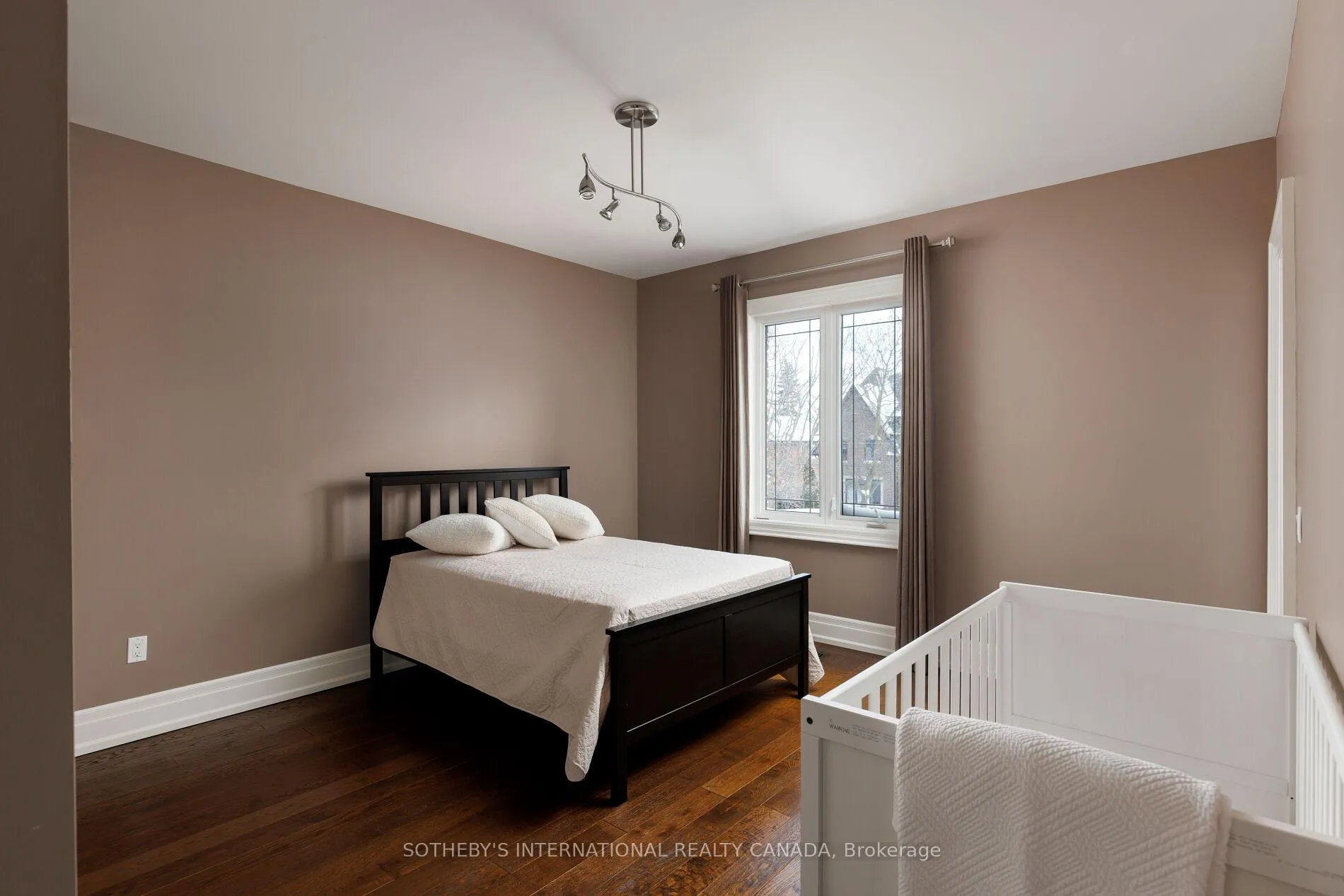 Photo 26 of 6 Weller Crescent, Vaughan, Maple — HOMEH