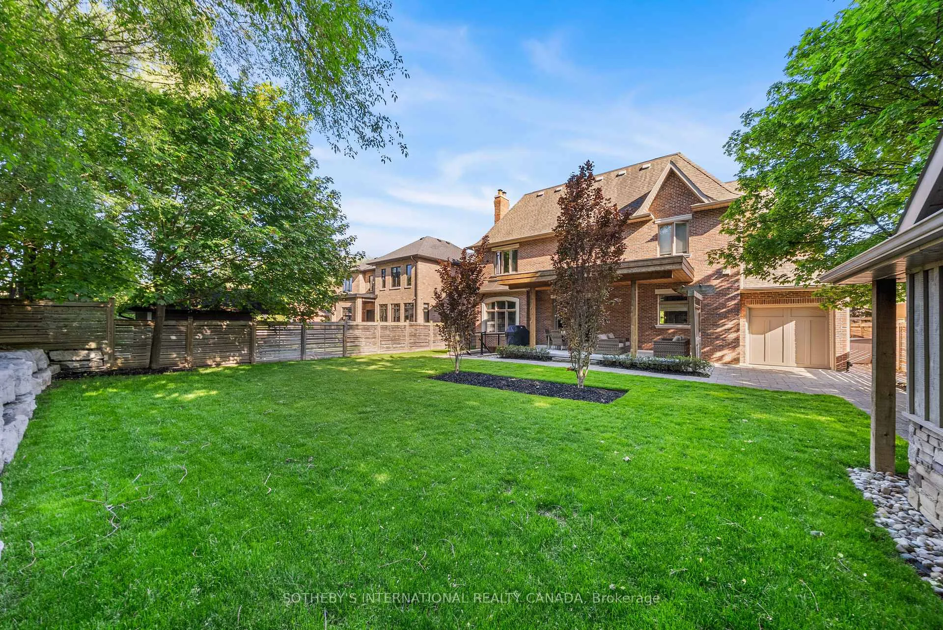 Photo 35 of 6 Weller Crescent, Vaughan, Maple — HOMEH