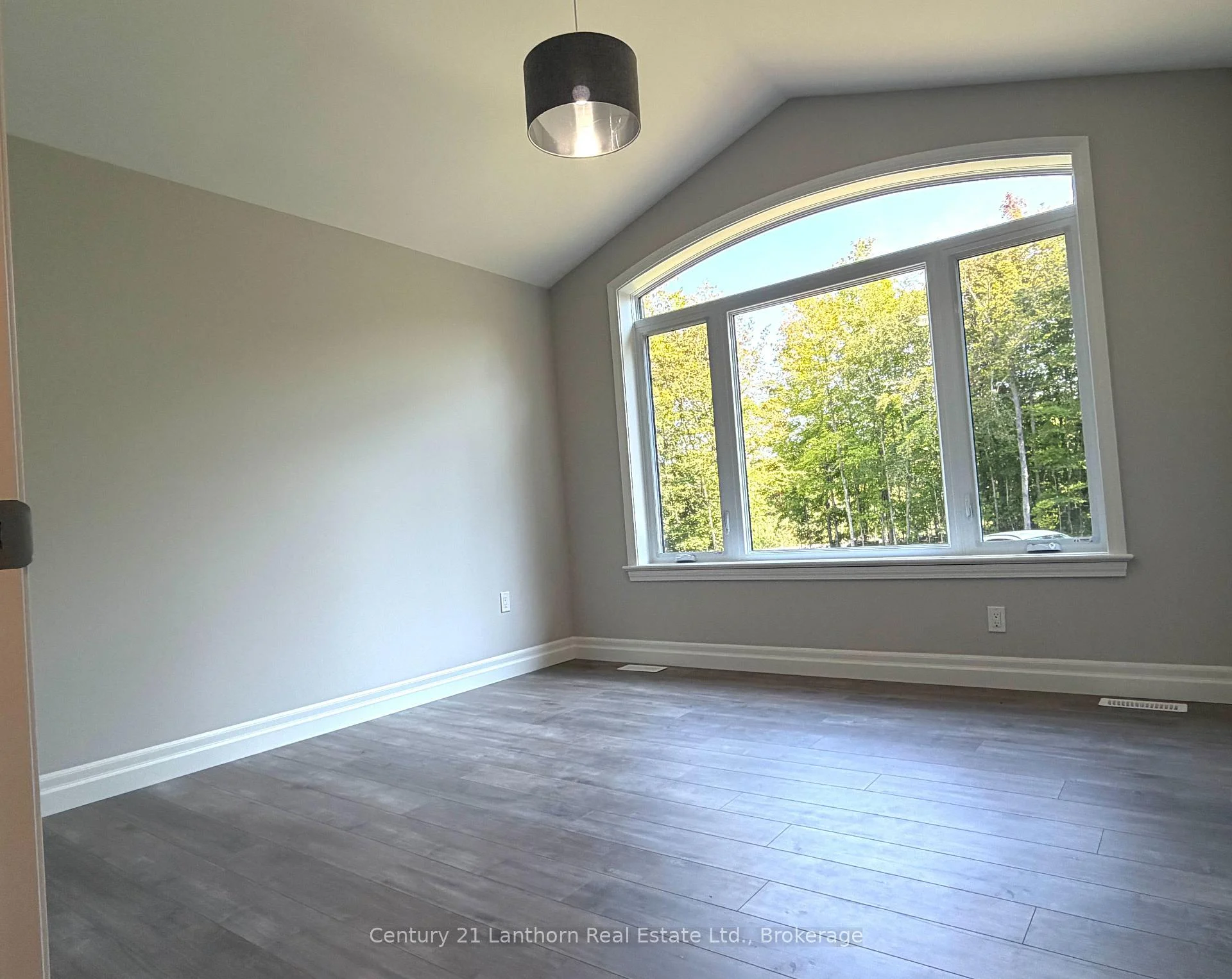 Photo 11 of 811 Black Road, Prince Edward County, Sophiasburgh — HOMEH