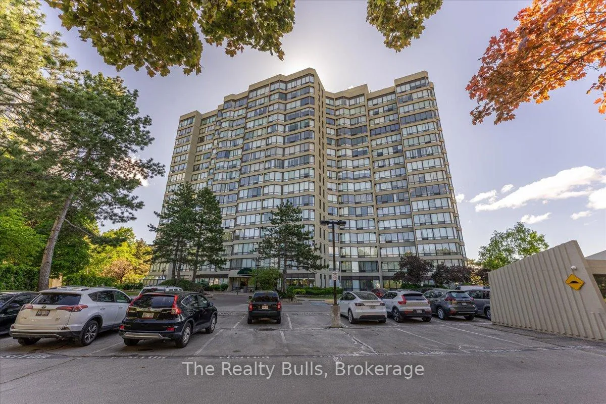 Photo 2 of Unit 701, 26 Hanover Road, Brampton, Queen Street Corridor — HOMEH