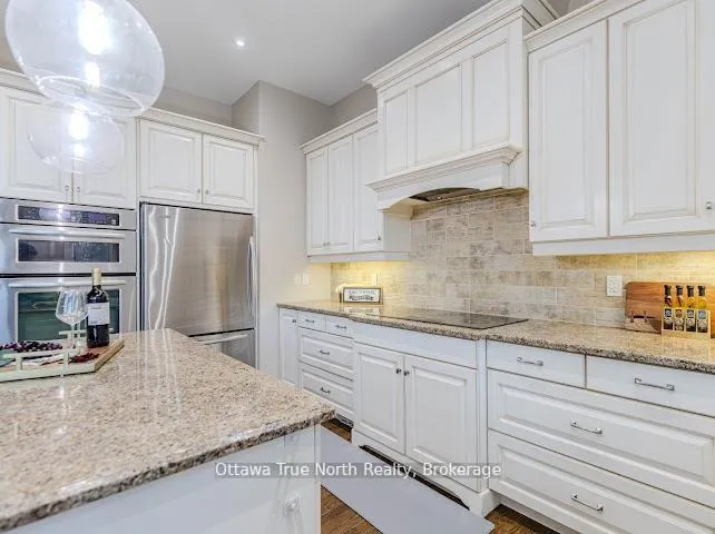 Photo 13 of 105 Black Maple Private, Ottawa, Rockcliffe — HOMEH