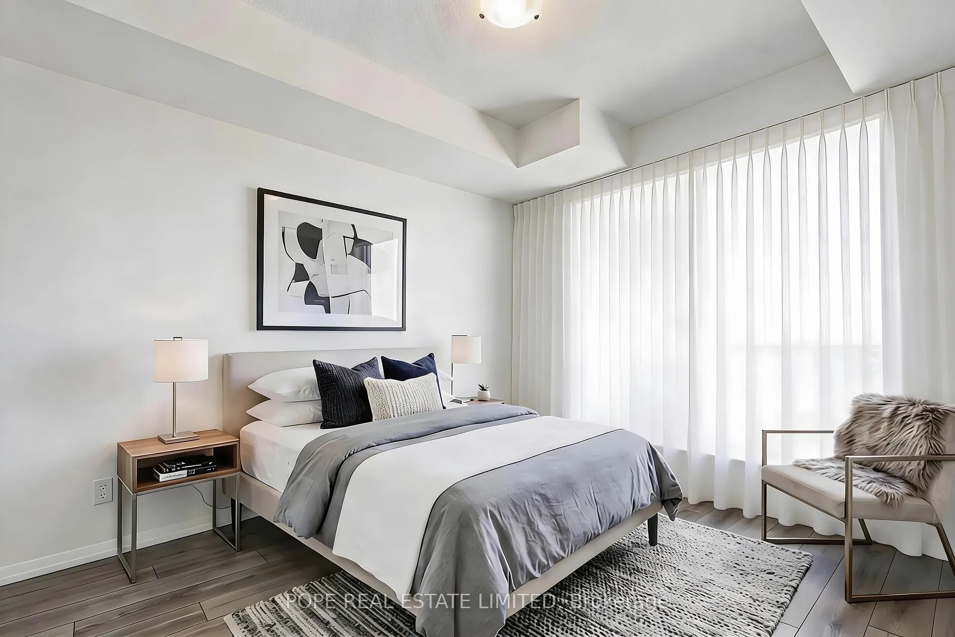 Photo 5 of Unit 520, 540 Bur Oak Avenue, Markham, Berczy — HOMEH