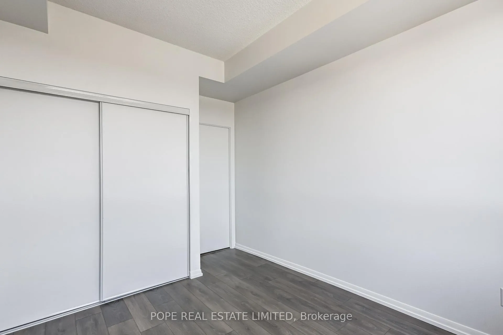 Photo 25 of Unit 520, 540 Bur Oak Avenue, Markham, Berczy — HOMEH