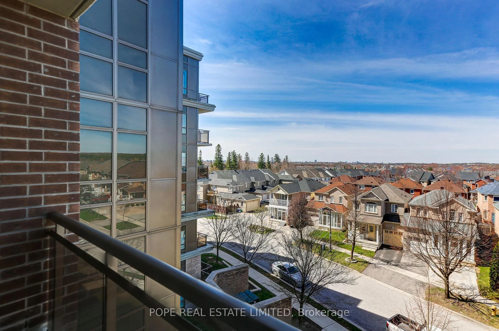 Photo 27 of Unit 520, 540 Bur Oak Avenue, Markham, Berczy — HOMEH