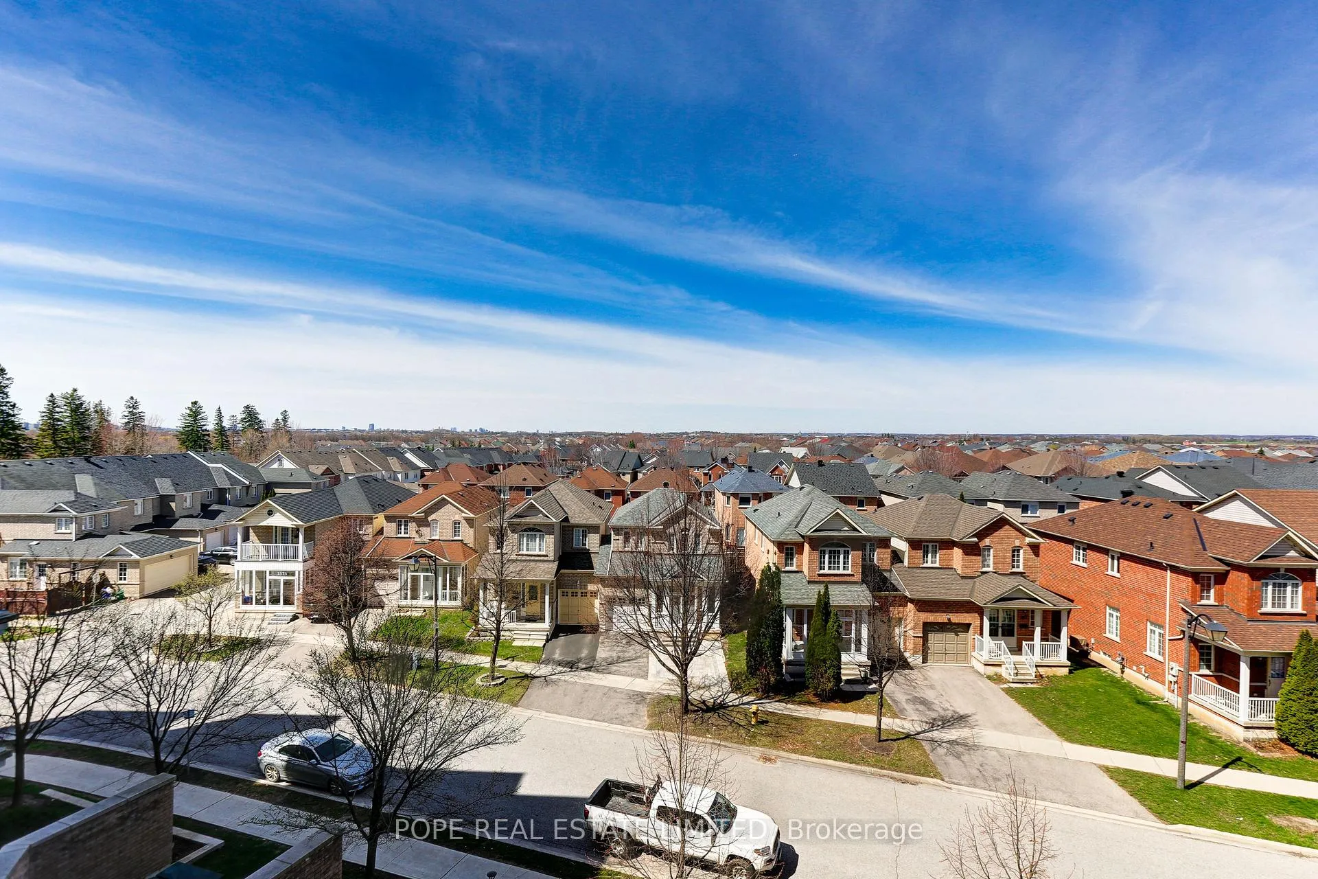 Photo 28 of Unit 520, 540 Bur Oak Avenue, Markham, Berczy — HOMEH