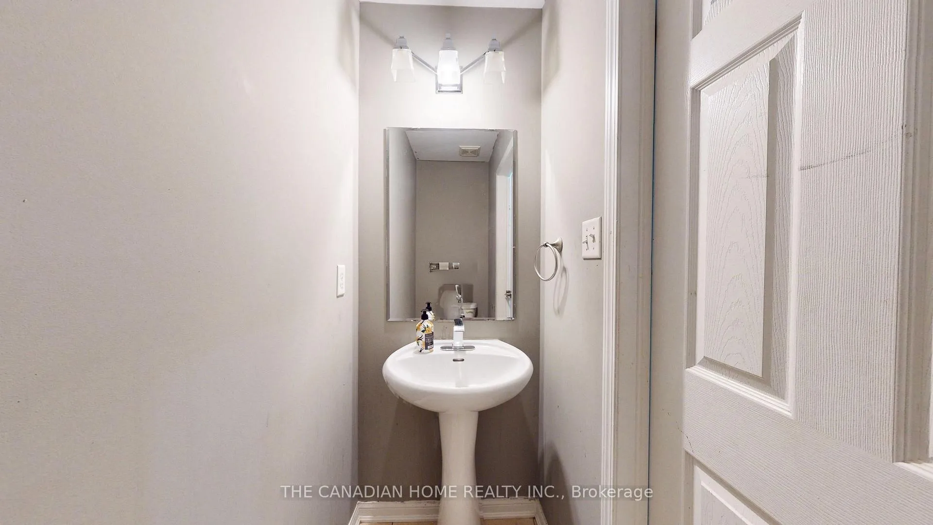 Photo 5 of 1004 Savoline Boulevard, Milton, Harrison — HOMEH