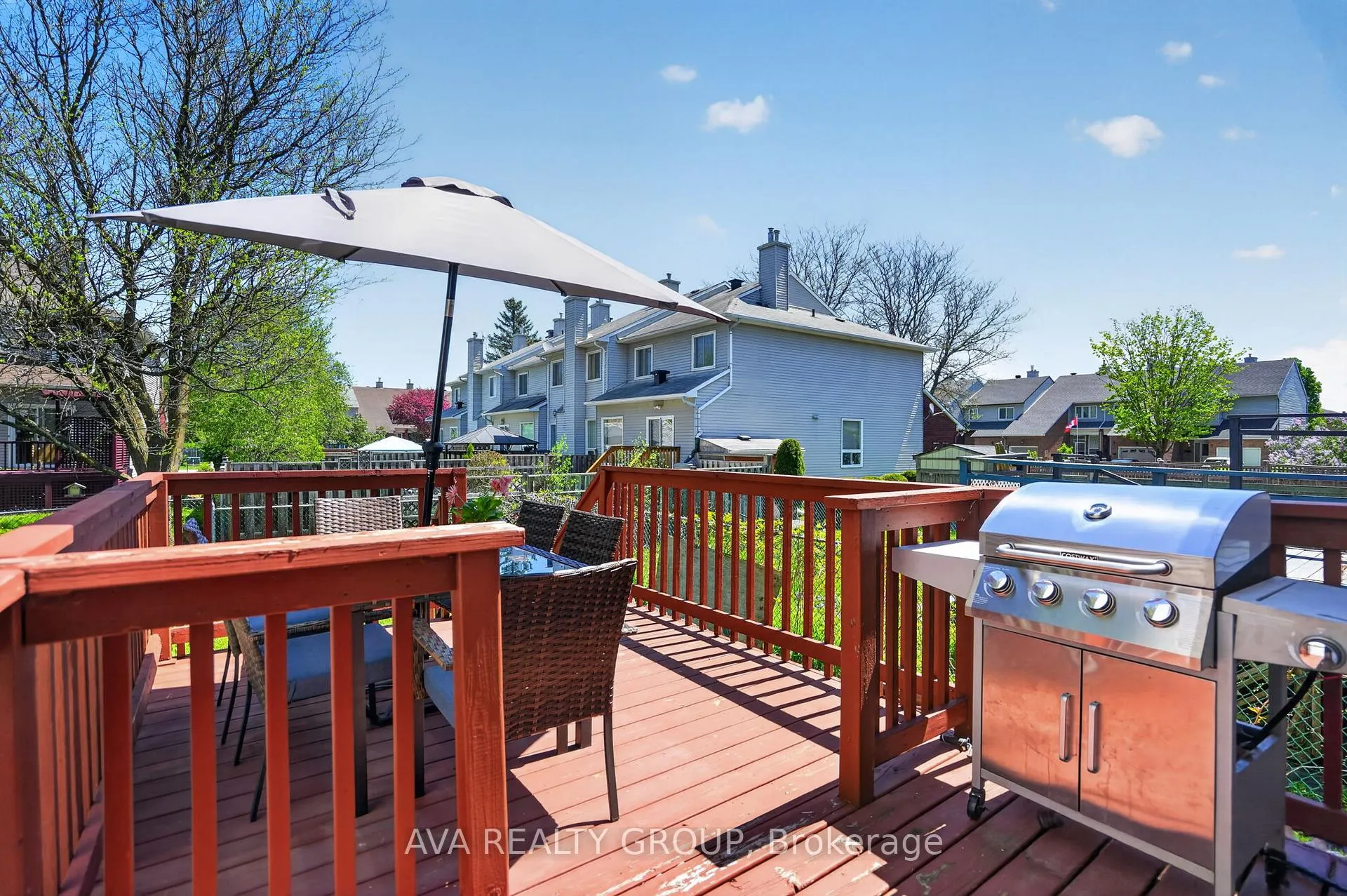 Photo 25 of 27 Danaher Drive, Ottawa, Barrhaven - Heritage Park — HOMEH