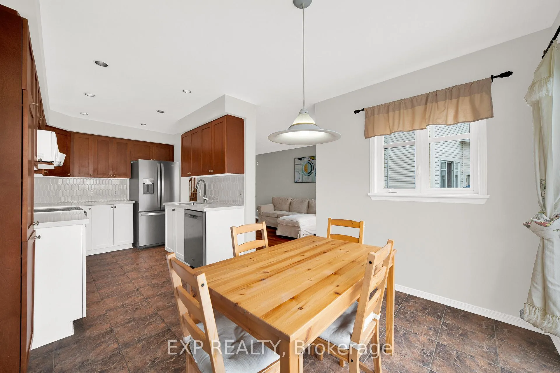 Photo 12 of 248 Berrigan Drive, Ottawa, Barrhaven - Longfields — HOMEH