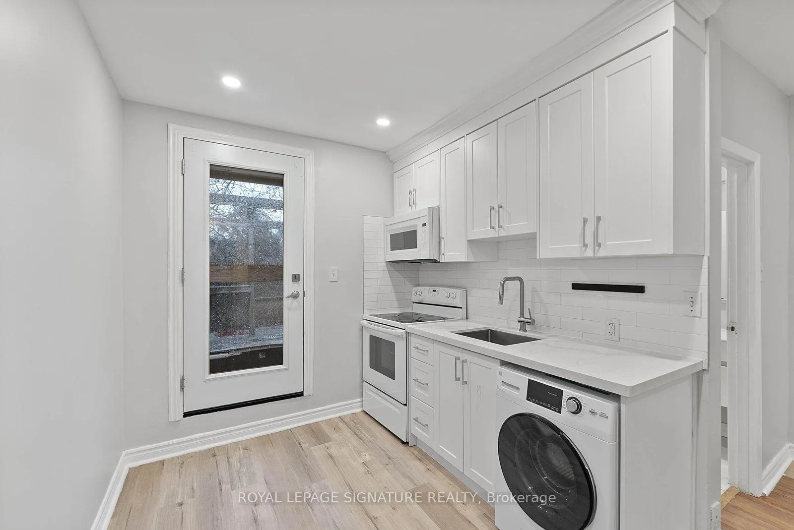 Photo 1 of Unit 2, 233 Greenwood Avenue, Toronto, Greenwood-Coxwell — HOMEH