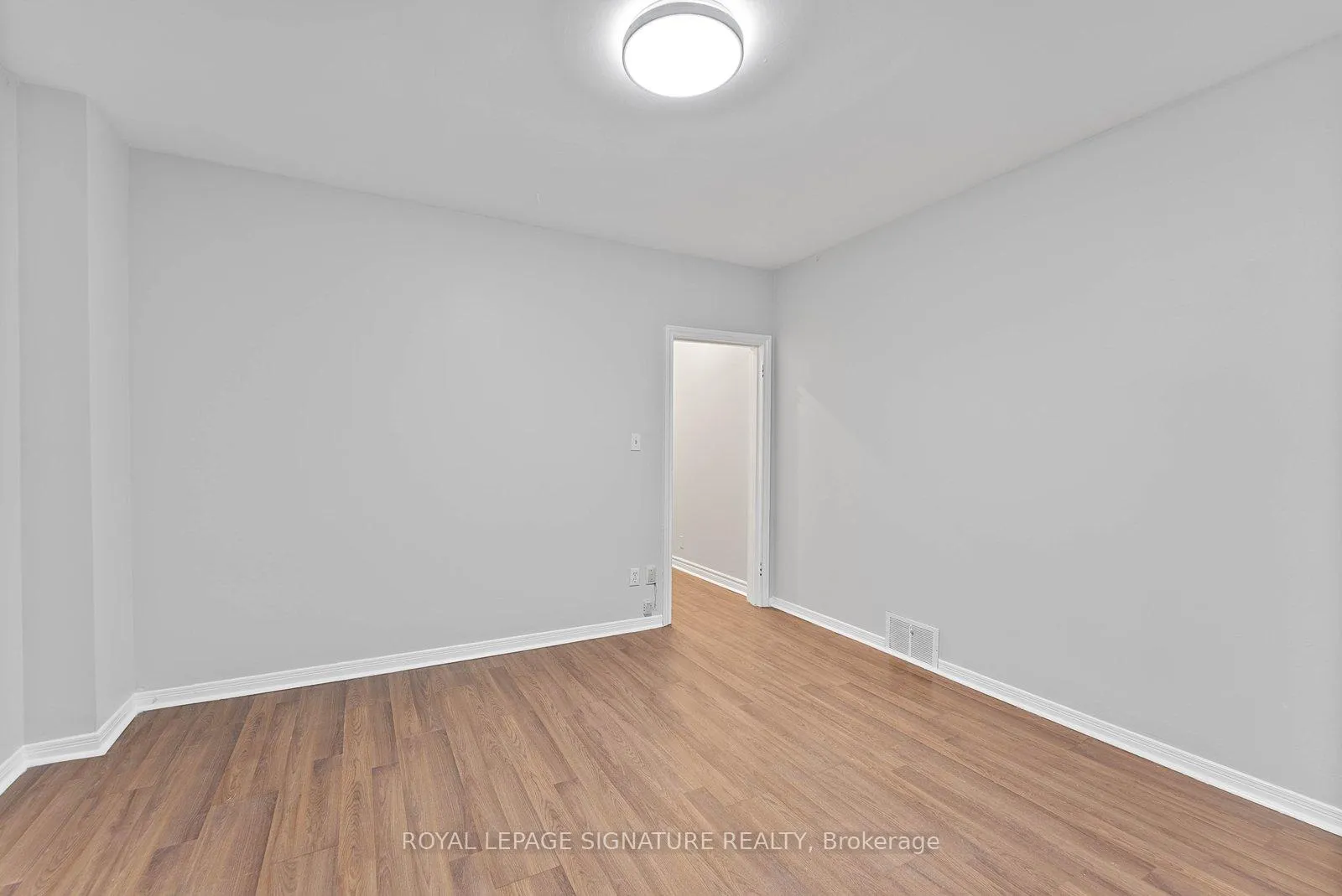 Photo 6 of Unit 2, 233 Greenwood Avenue, Toronto, Greenwood-Coxwell — HOMEH