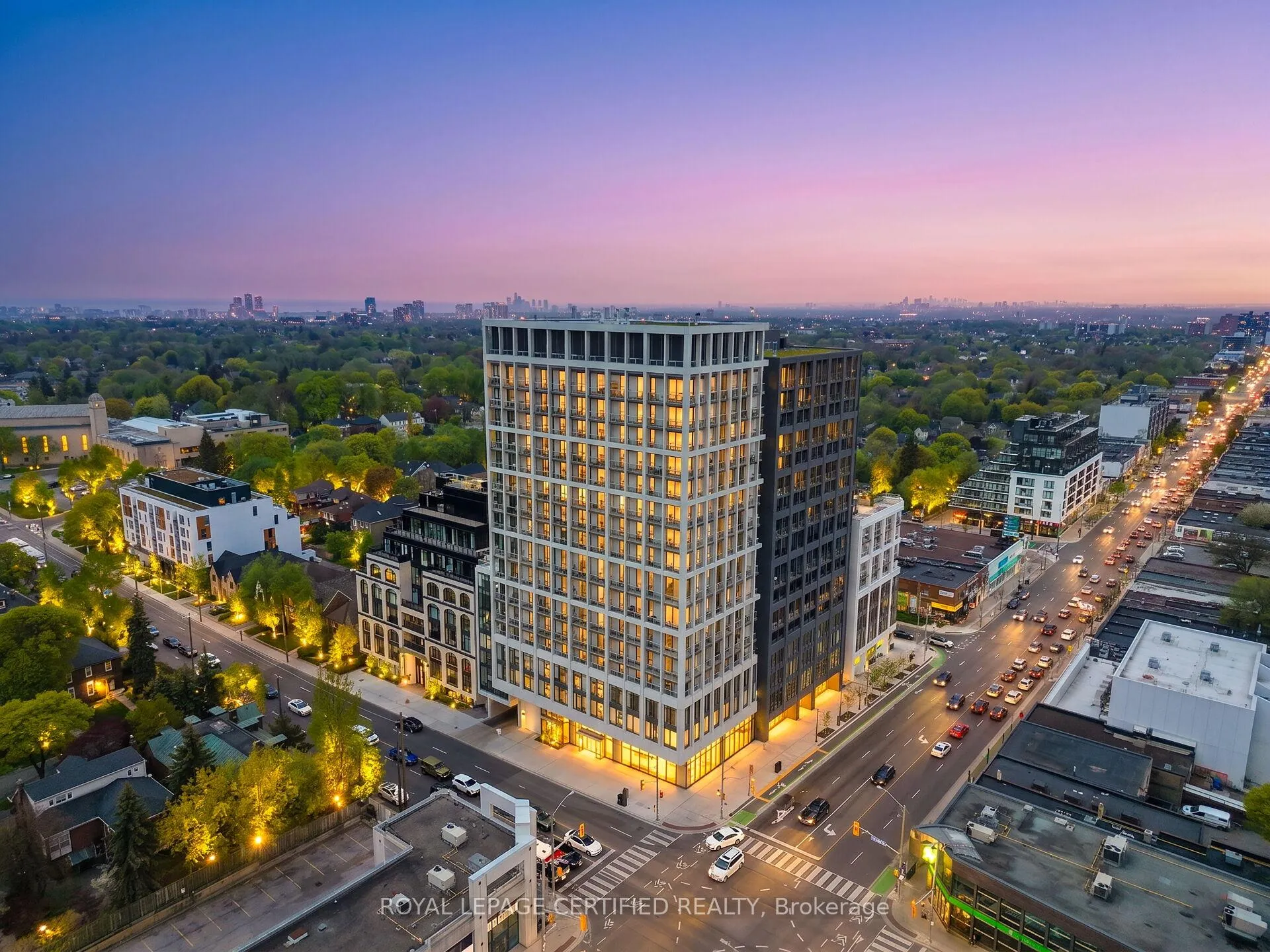 Photo 2 of Unit 919, 2020 Bathurst Street, Toronto, Humewood-Cedarvale — HOMEH