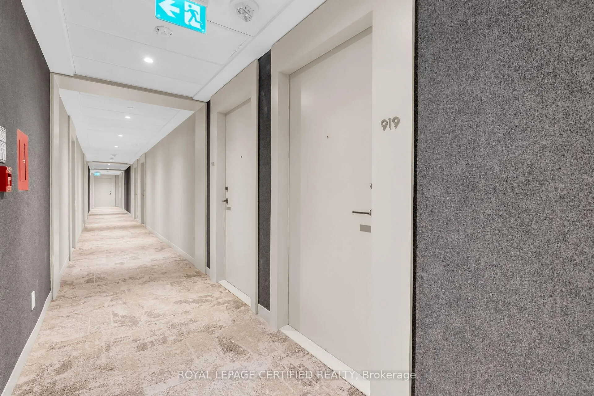 Photo 4 of Unit 919, 2020 Bathurst Street, Toronto, Humewood-Cedarvale — HOMEH