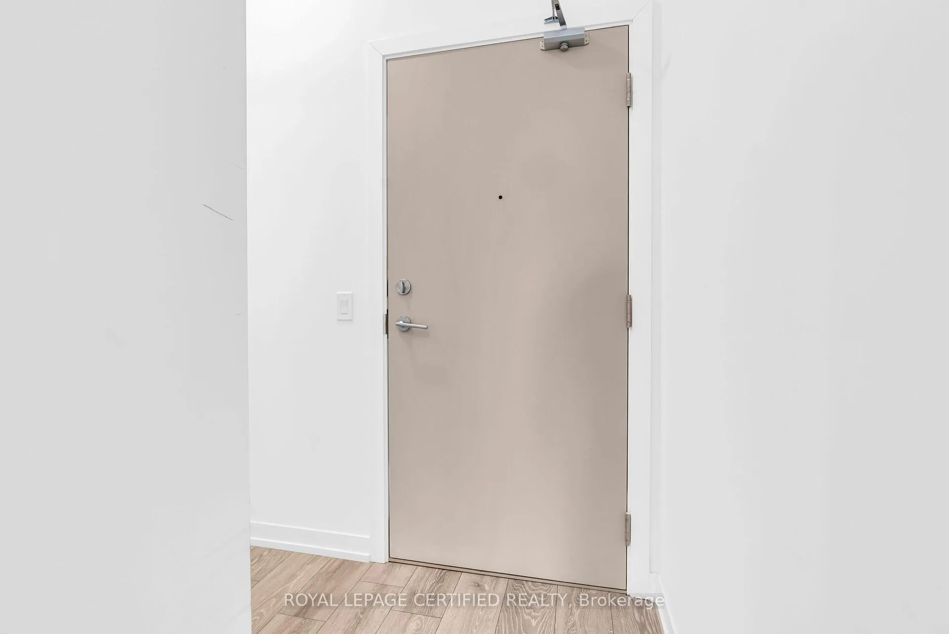 Photo 6 of Unit 919, 2020 Bathurst Street, Toronto, Humewood-Cedarvale — HOMEH