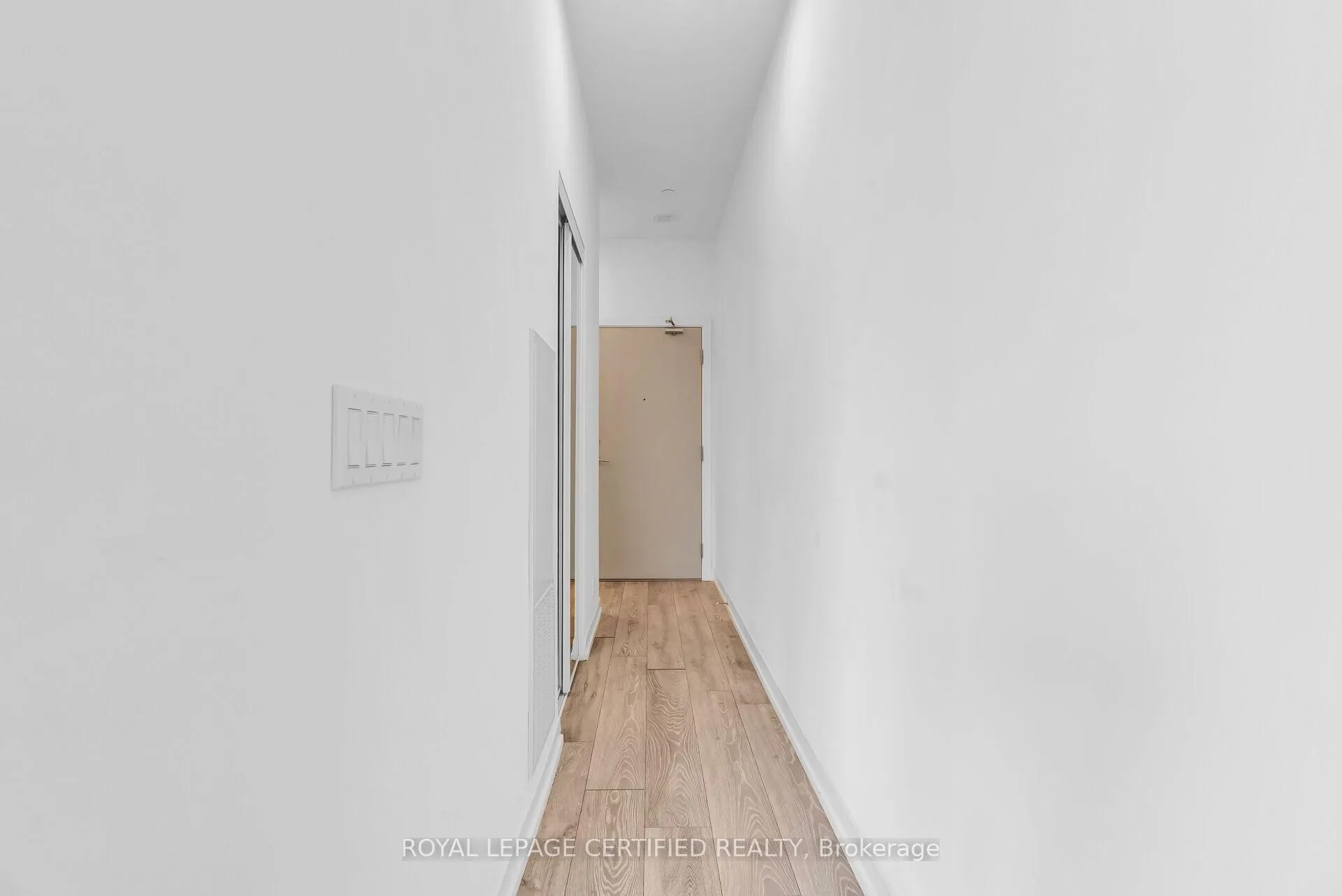 Photo 7 of Unit 919, 2020 Bathurst Street, Toronto, Humewood-Cedarvale — HOMEH