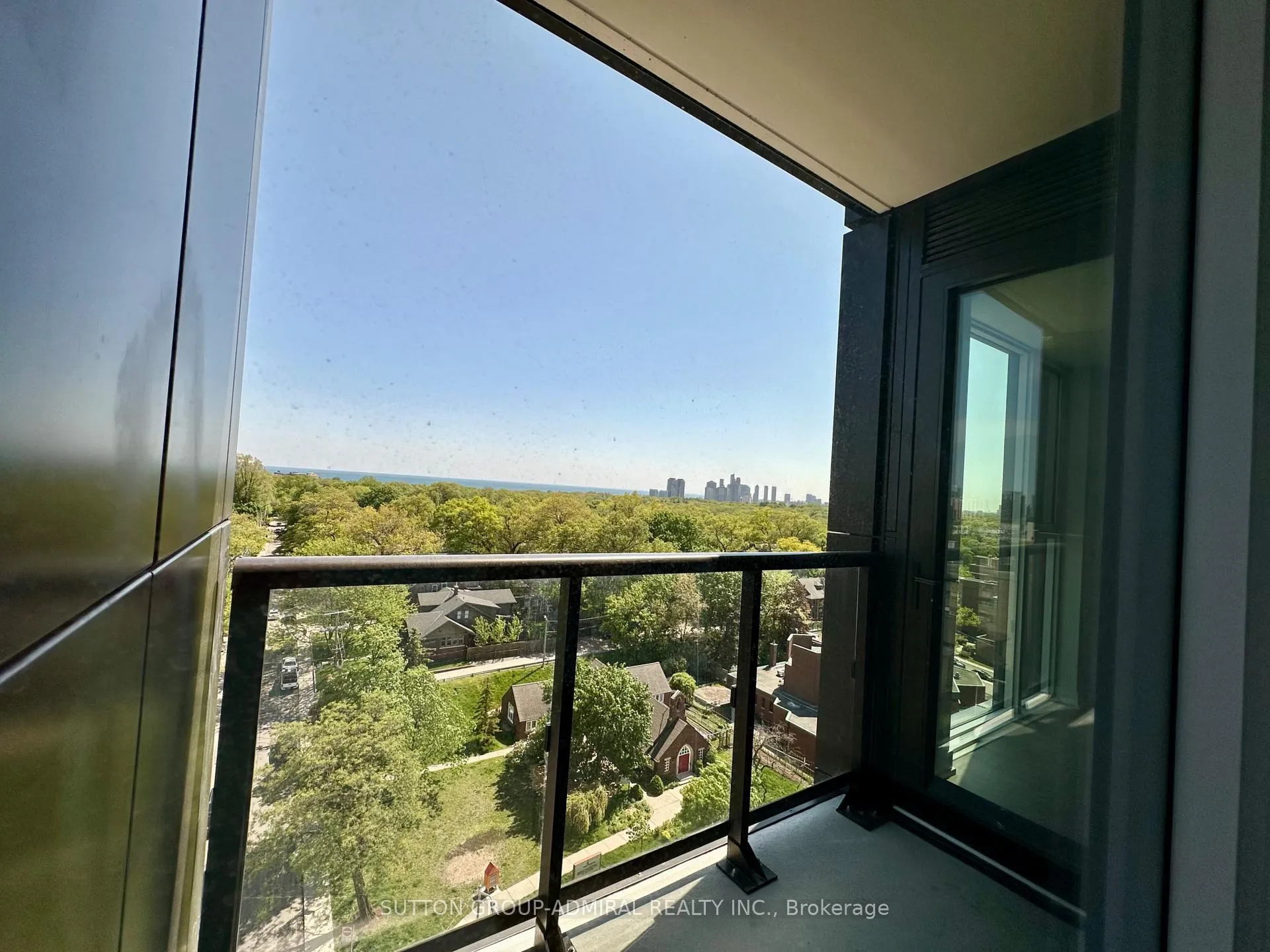 Photo 8 of Unit 1104, 1660 Bloor Street W, Toronto, High Park North — HOMEH
