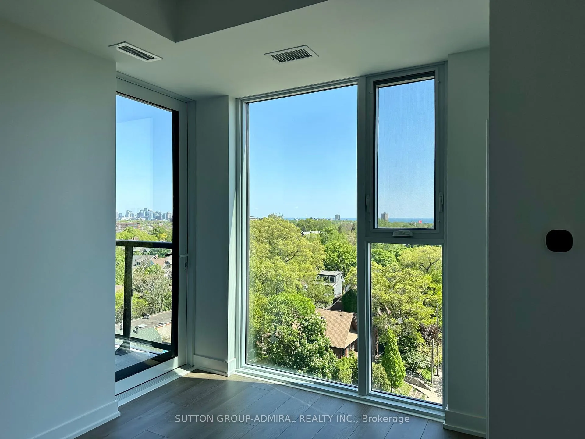 Photo 9 of Unit 1104, 1660 Bloor Street W, Toronto, High Park North — HOMEH
