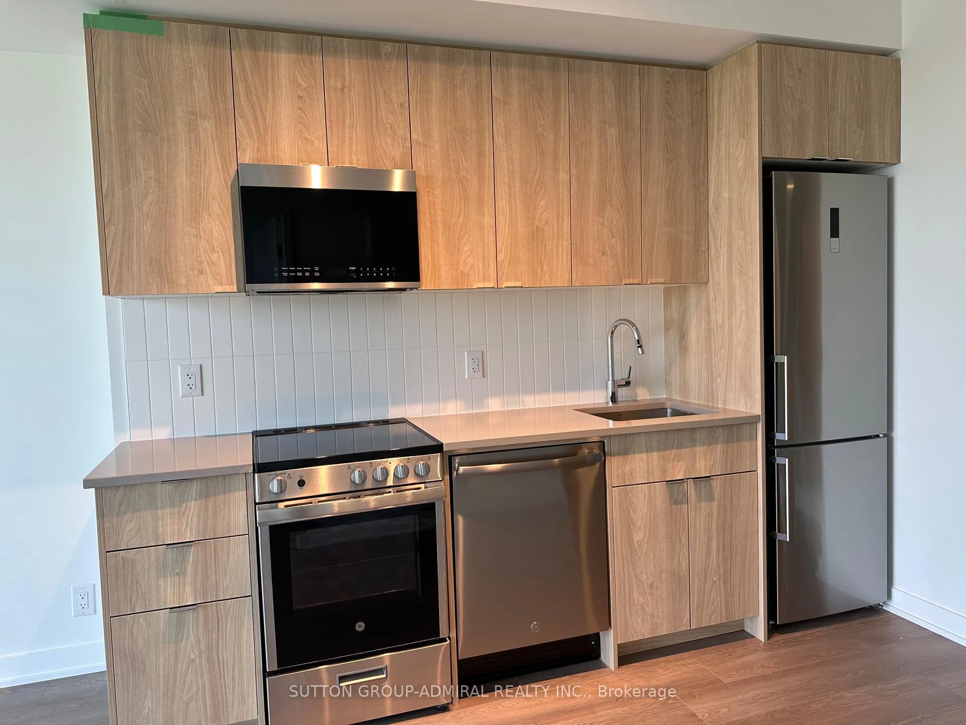 Photo 21 of Unit 1104, 1660 Bloor Street W, Toronto, High Park North — HOMEH
