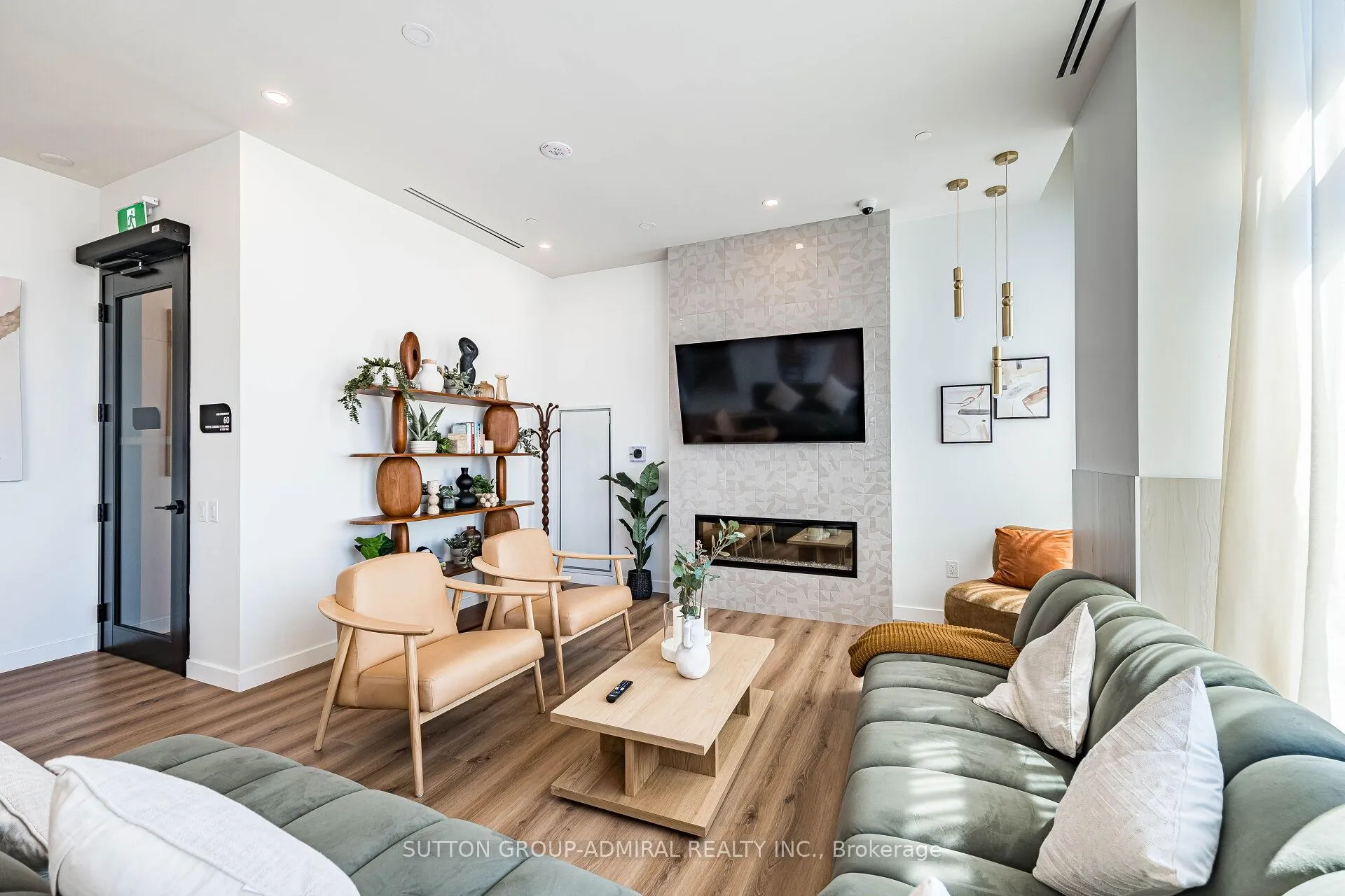 Photo 34 of Unit 1104, 1660 Bloor Street W, Toronto, High Park North — HOMEH