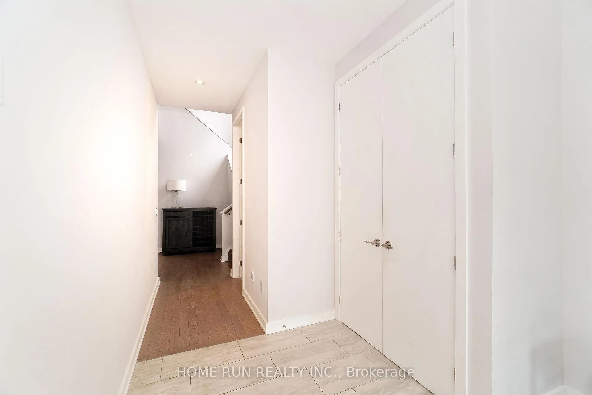 Photo 2 of 250 Soprano Avenue, Ottawa, Riverside South/Gloucester Glen — HOMEH