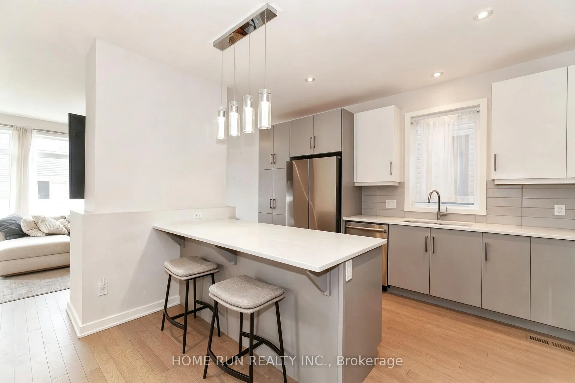 Photo 5 of 250 Soprano Avenue, Ottawa, Riverside South/Gloucester Glen — HOMEH