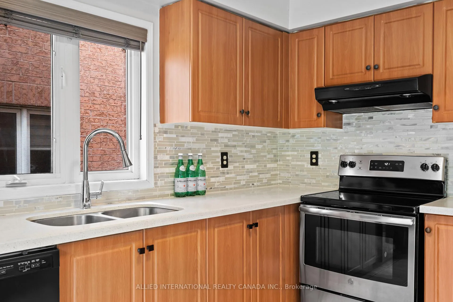 Photo 13 of 16 May Apple Terrace, Scarborough, West Hill — HOMEH