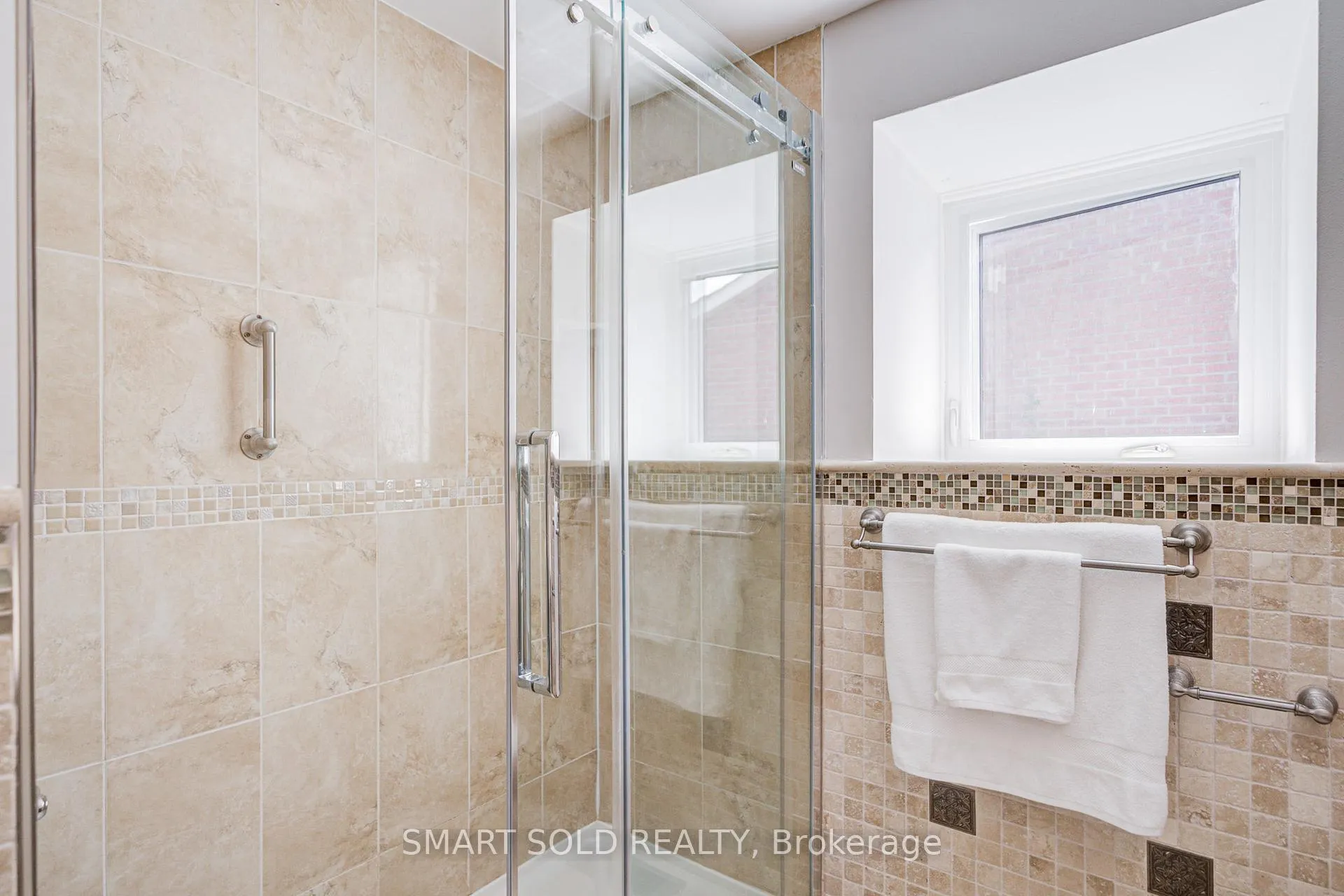 Photo 39 of 41 Carnforth Drive, Markham, Unionville — HOMEH