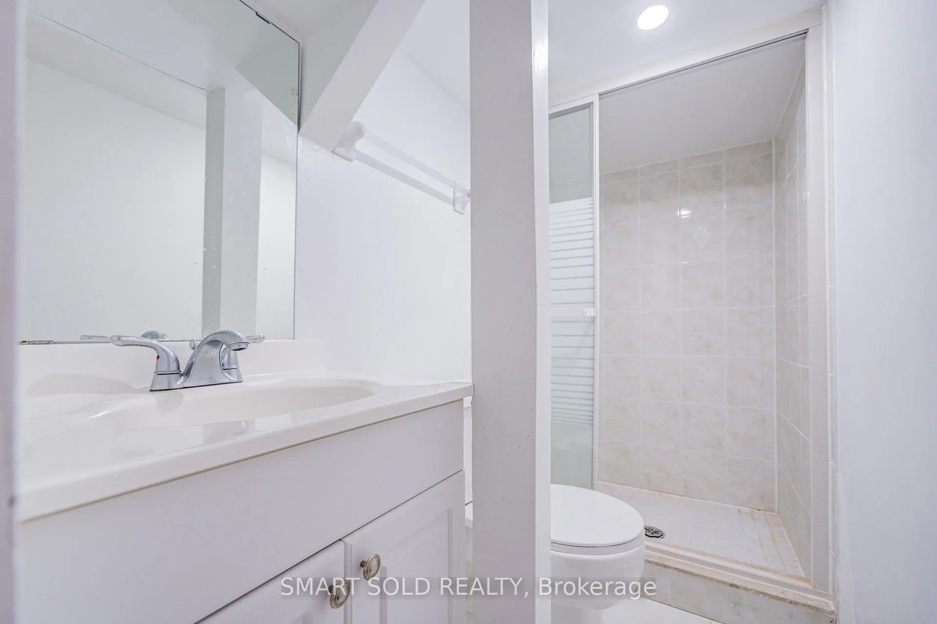 Photo 44 of 41 Carnforth Drive, Markham, Unionville — HOMEH