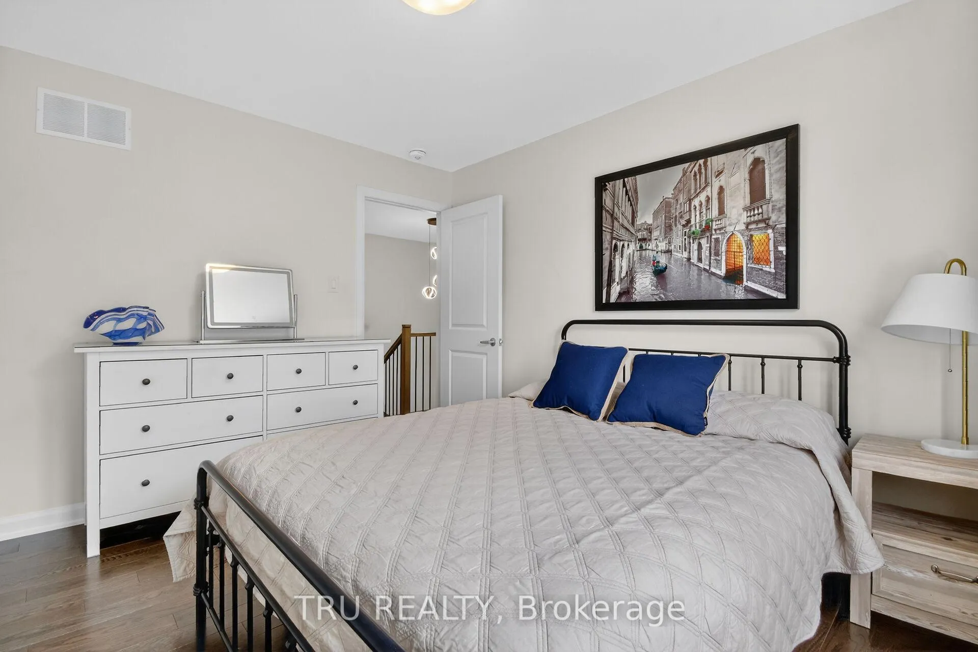 Photo 21 of 202 Skipper Drive, Ottawa, Mahogany Community — HOMEH