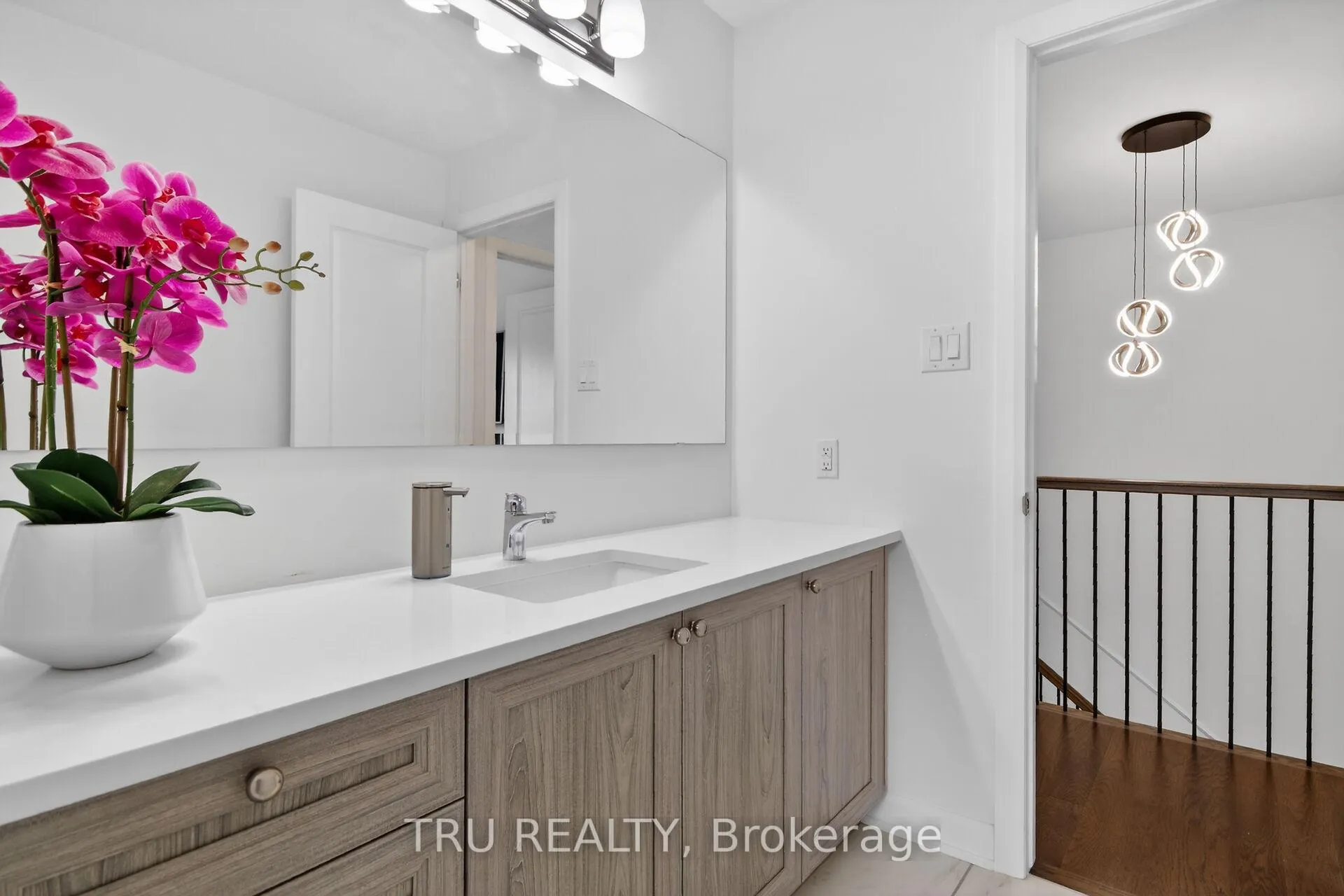 Photo 27 of 202 Skipper Drive, Ottawa, Mahogany Community — HOMEH