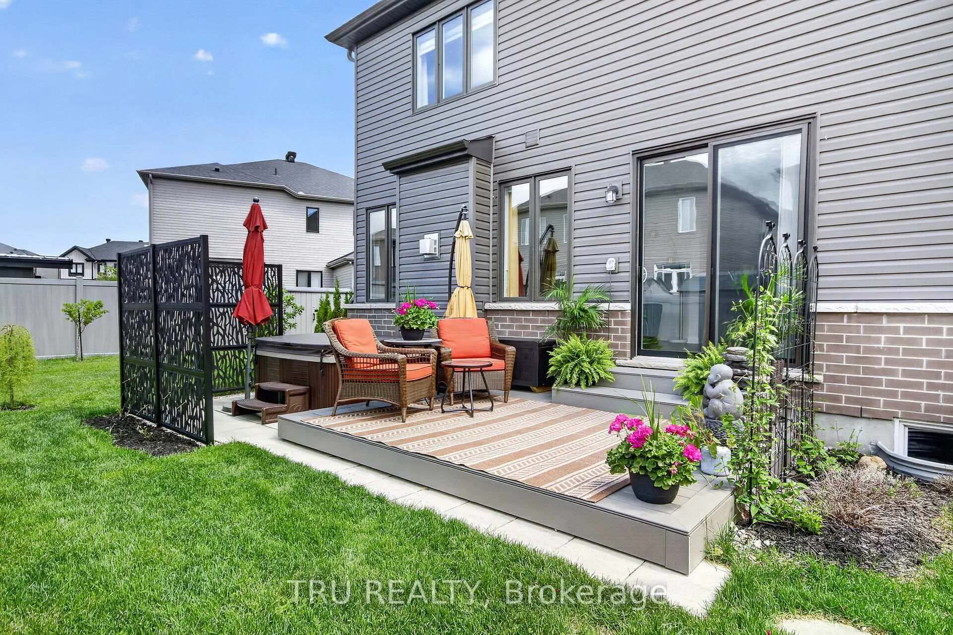 Photo 31 of 202 Skipper Drive, Ottawa, Mahogany Community — HOMEH