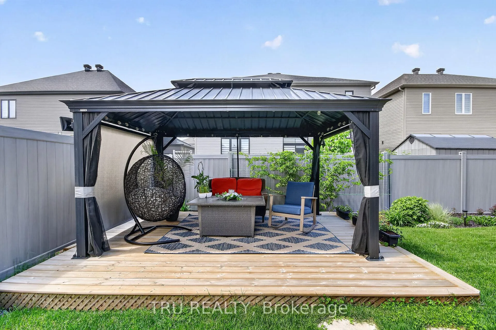 Photo 35 of 202 Skipper Drive, Ottawa, Mahogany Community — HOMEH