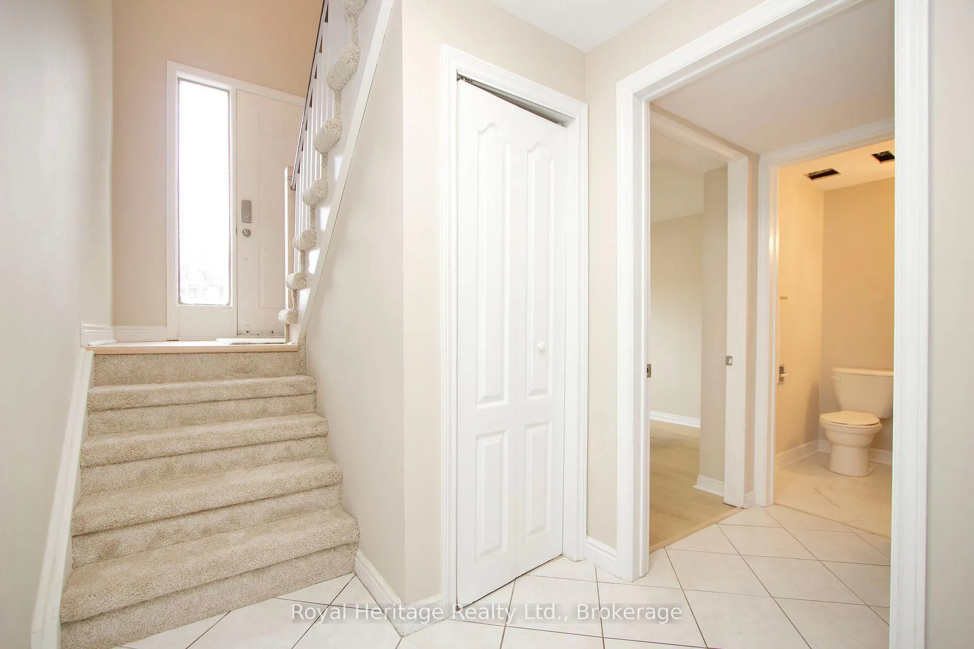 Photo 10 of 77 Devondale Street, Clarington, Courtice — HOMEH