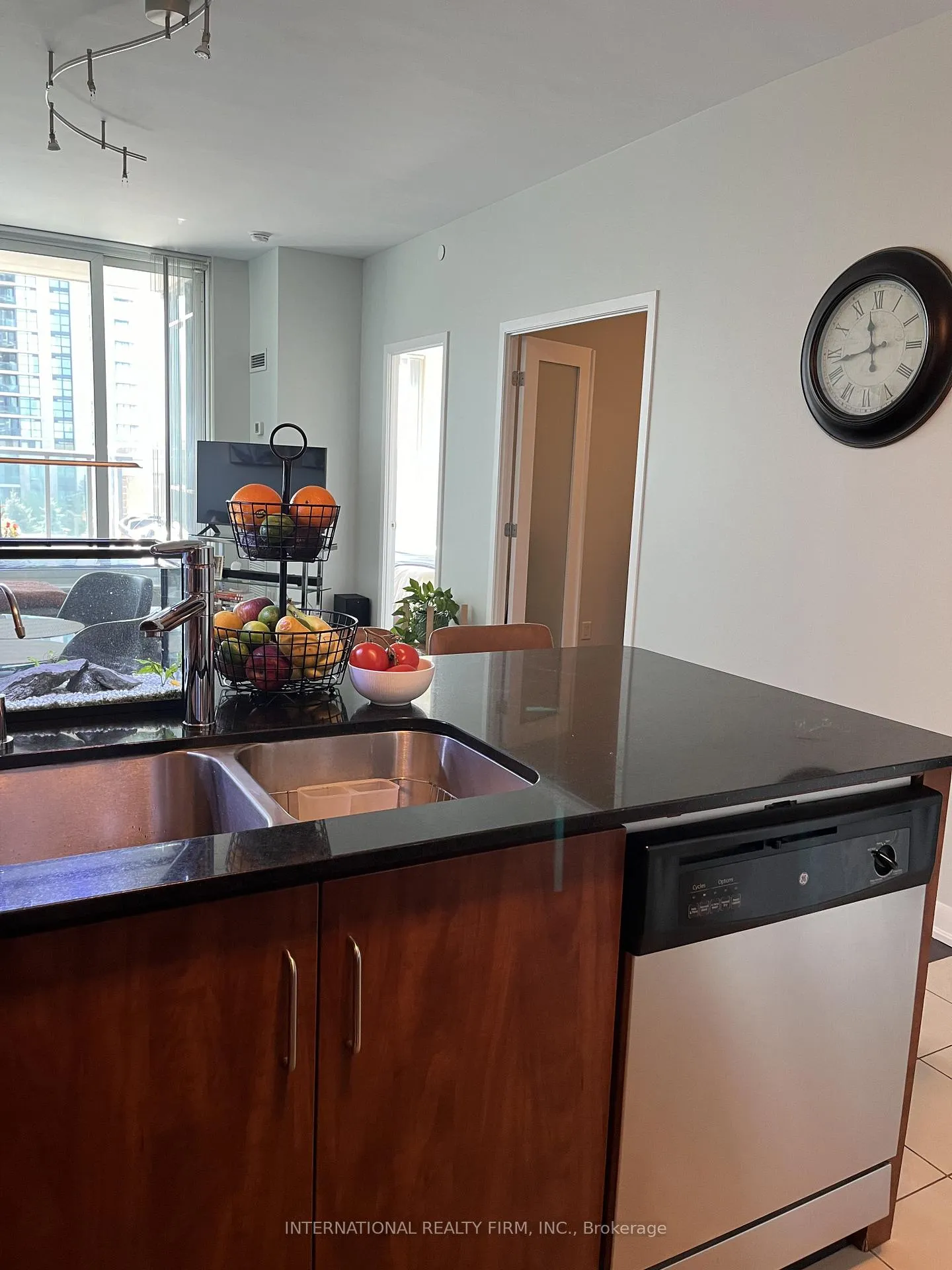 Photo 16 of Unit 401, 205 Sherway Gardens Road, Etobicoke, Islington-City Centre West — HOMEH