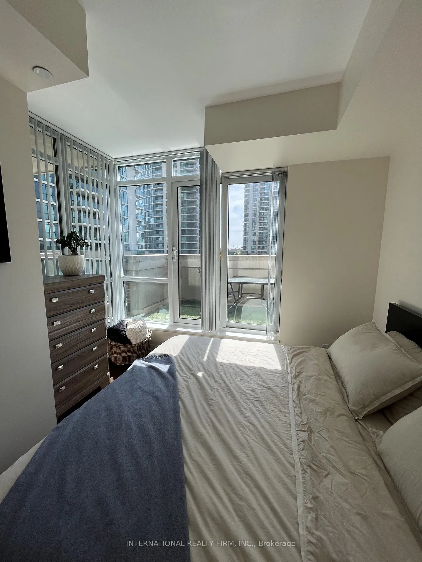 Photo 27 of Unit 401, 205 Sherway Gardens Road, Etobicoke, Islington-City Centre West — HOMEH