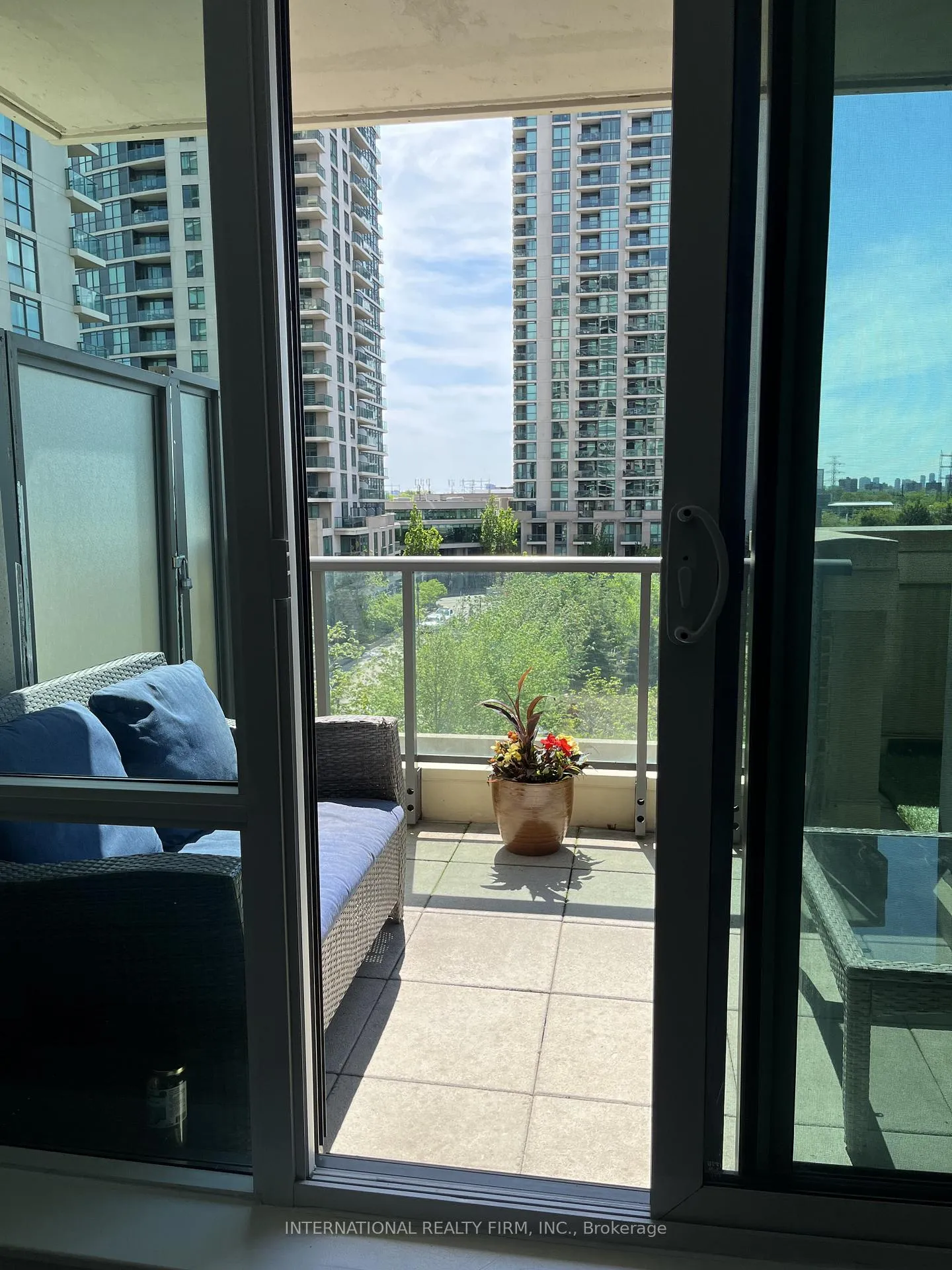 Photo 33 of Unit 401, 205 Sherway Gardens Road, Etobicoke, Islington-City Centre West — HOMEH