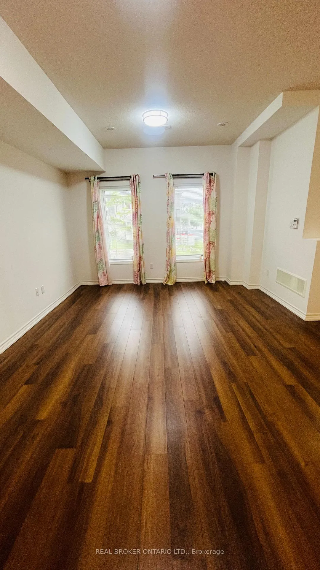 Photo 7 of Unit 5, 1040 Elton Way, Whitby, Pringle Creek — HOMEH