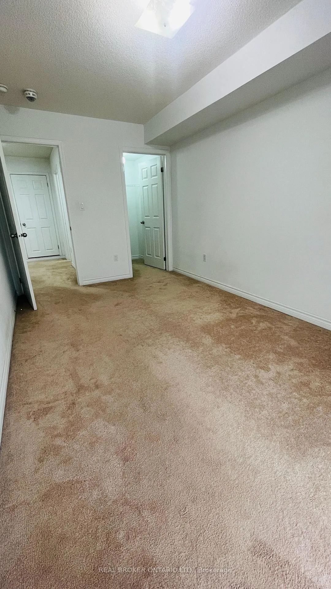 Photo 16 of Unit 5, 1040 Elton Way, Whitby, Pringle Creek — HOMEH