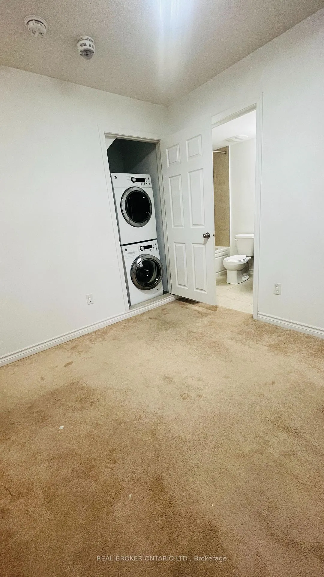 Photo 18 of Unit 5, 1040 Elton Way, Whitby, Pringle Creek — HOMEH