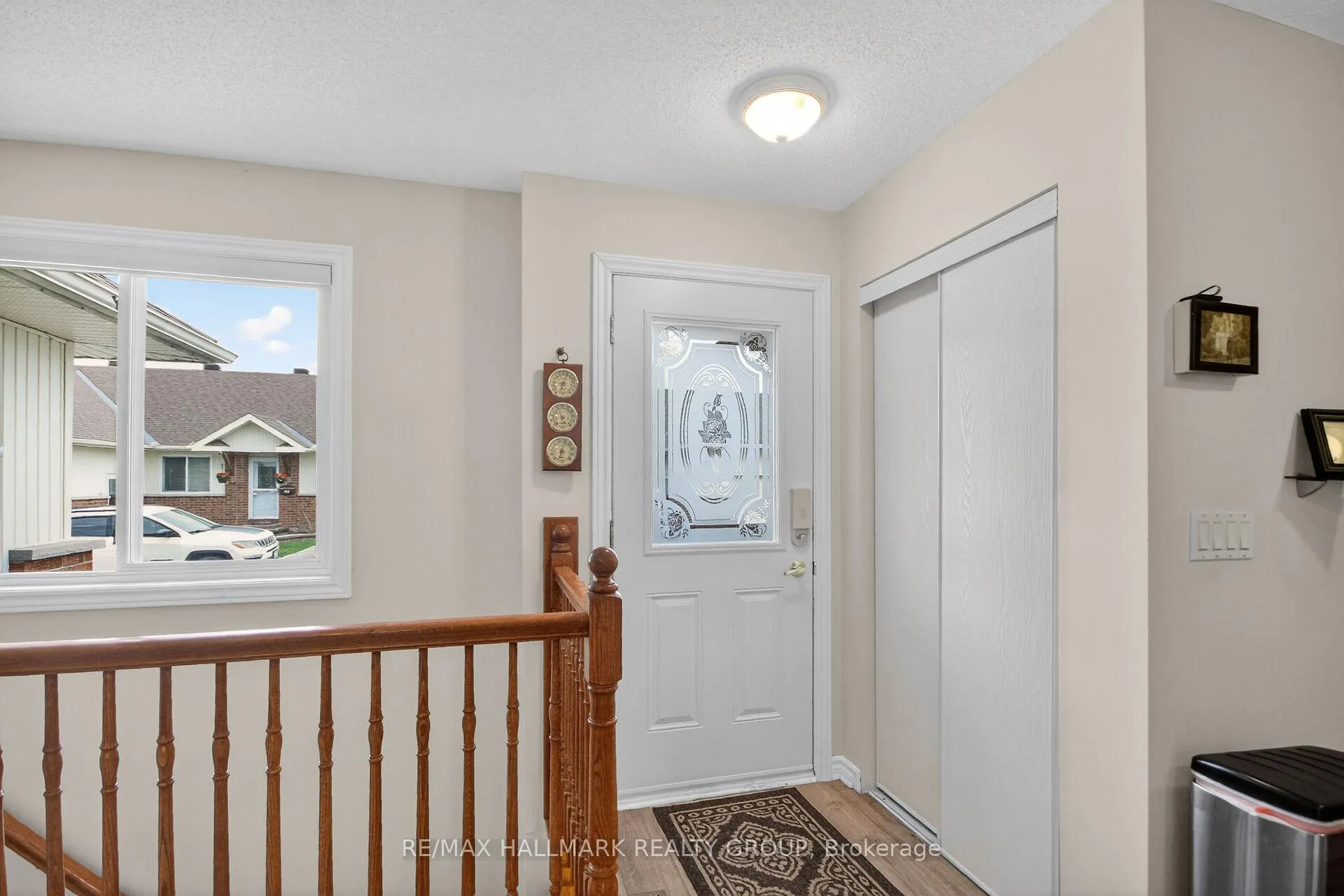 Photo 3 of 341 Chestnut Green Private, Ottawa, Richmond — HOMEH
