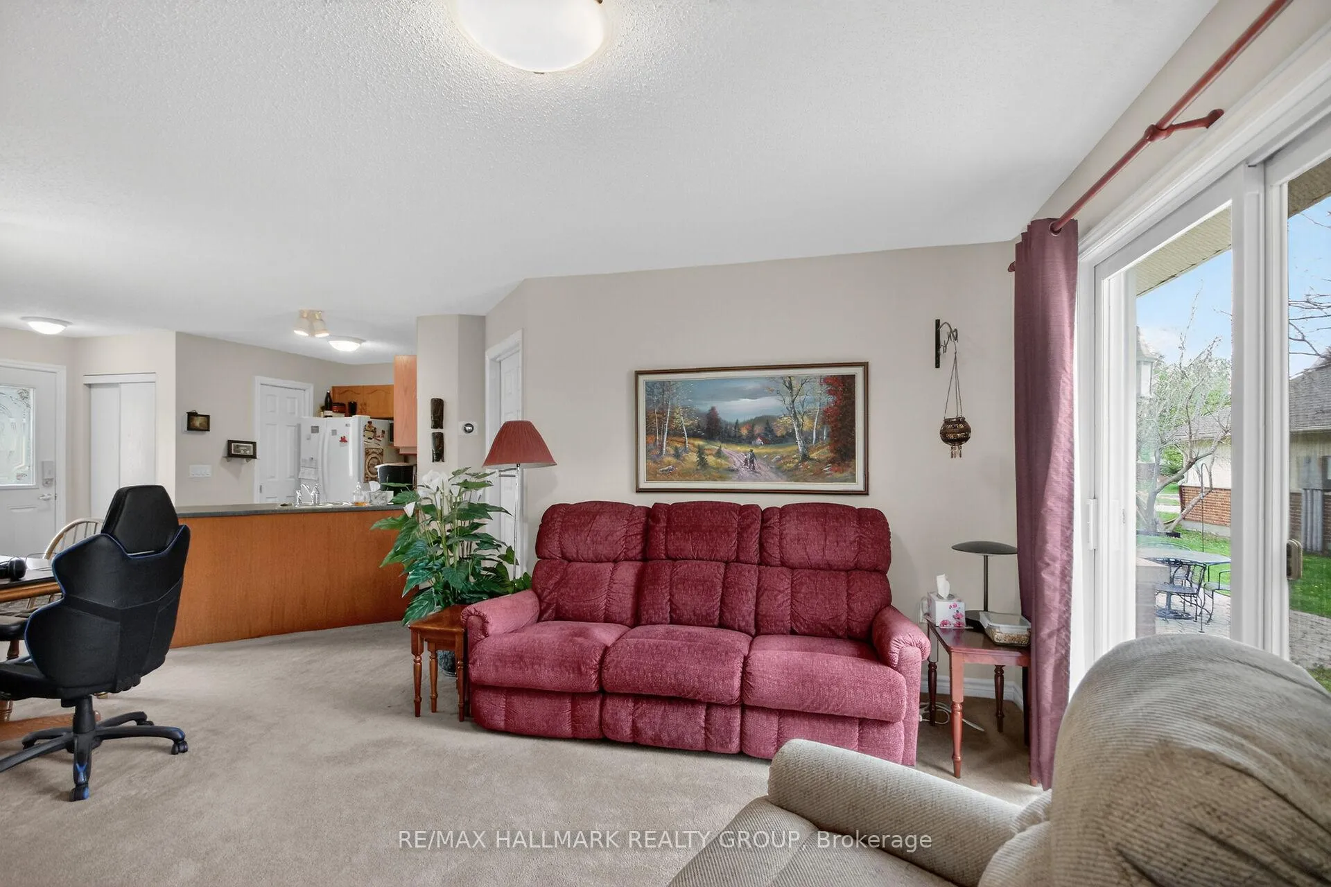 Photo 11 of 341 Chestnut Green Private, Ottawa, Richmond — HOMEH