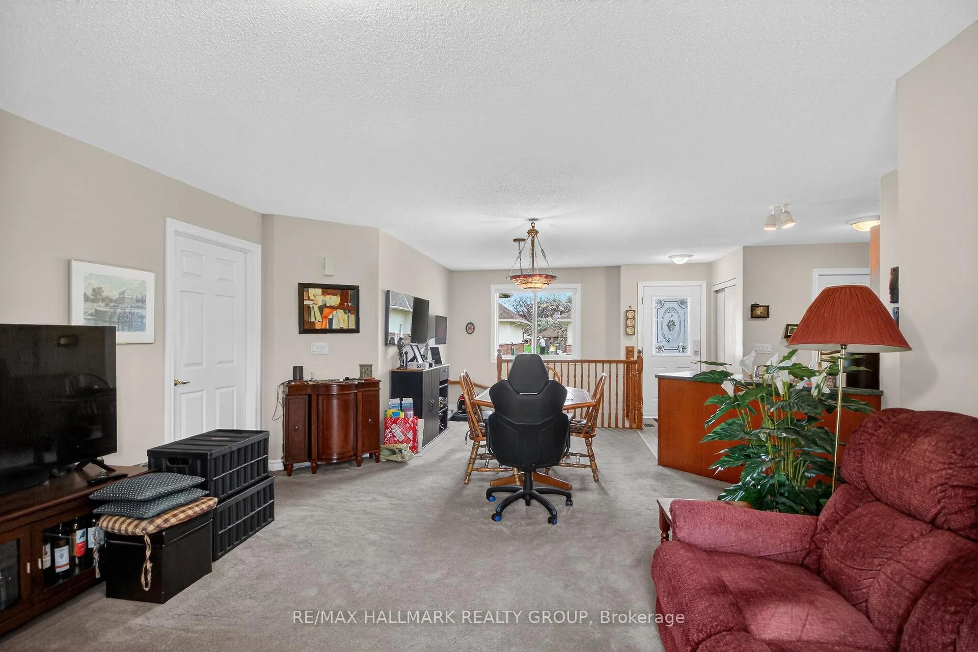 Photo 12 of 341 Chestnut Green Private, Ottawa, Richmond — HOMEH
