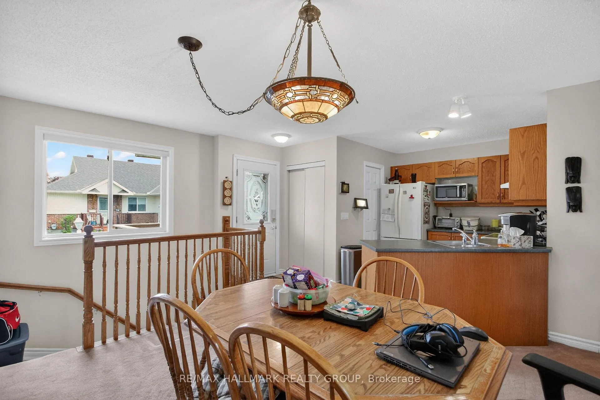 Photo 15 of 341 Chestnut Green Private, Ottawa, Richmond — HOMEH